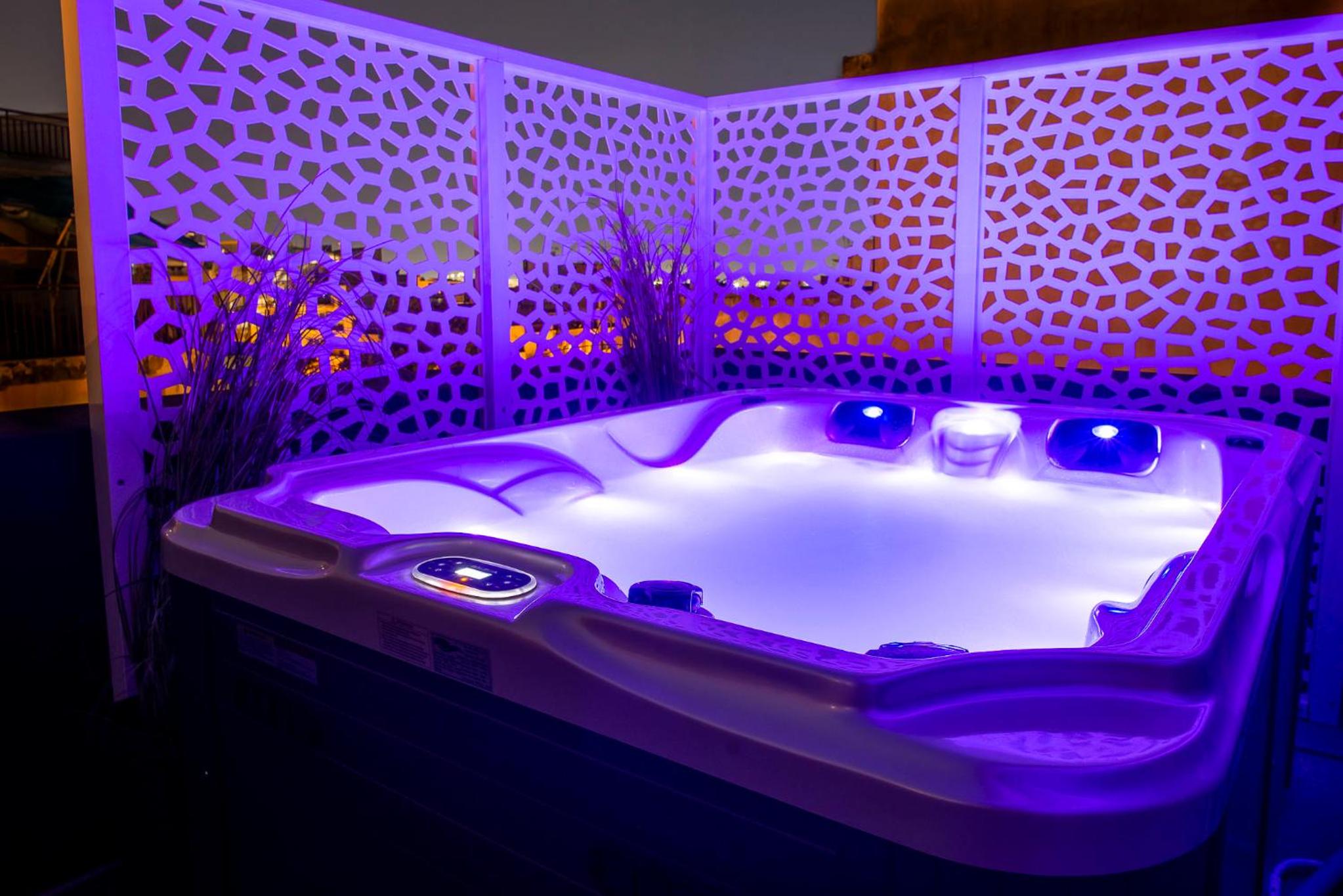 Iris Penthouse - Luxury Acropolis View and Jacuzzi