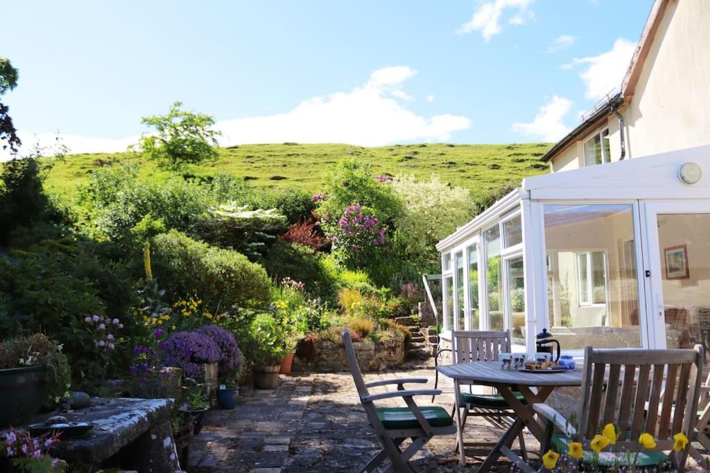 Cynynion Uchaf Farmhouse - 18th Century, Welsh Borders, Breathtaking Views