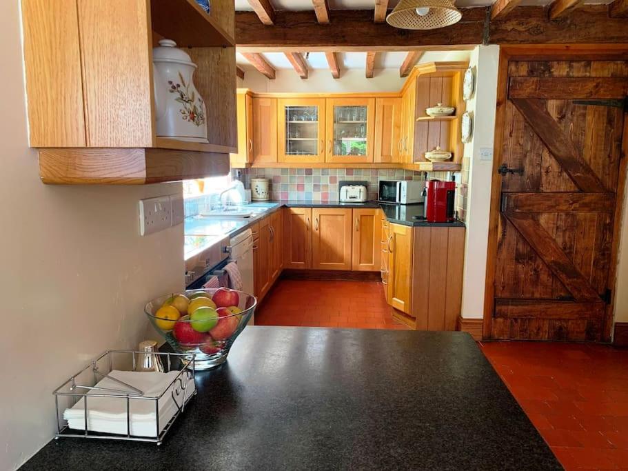 Cynynion Uchaf Farmhouse - 18th Century, Welsh Borders, Breathtaking Views