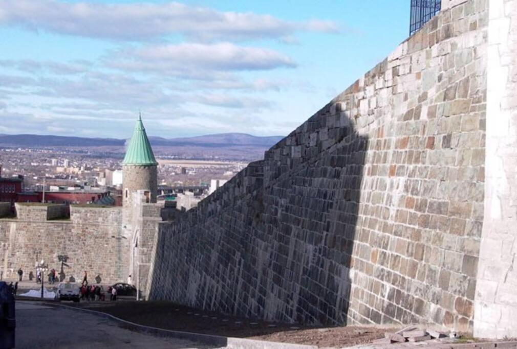 NOUVEAU - CONDO 2CH - VIEUX-QUÉBEC
