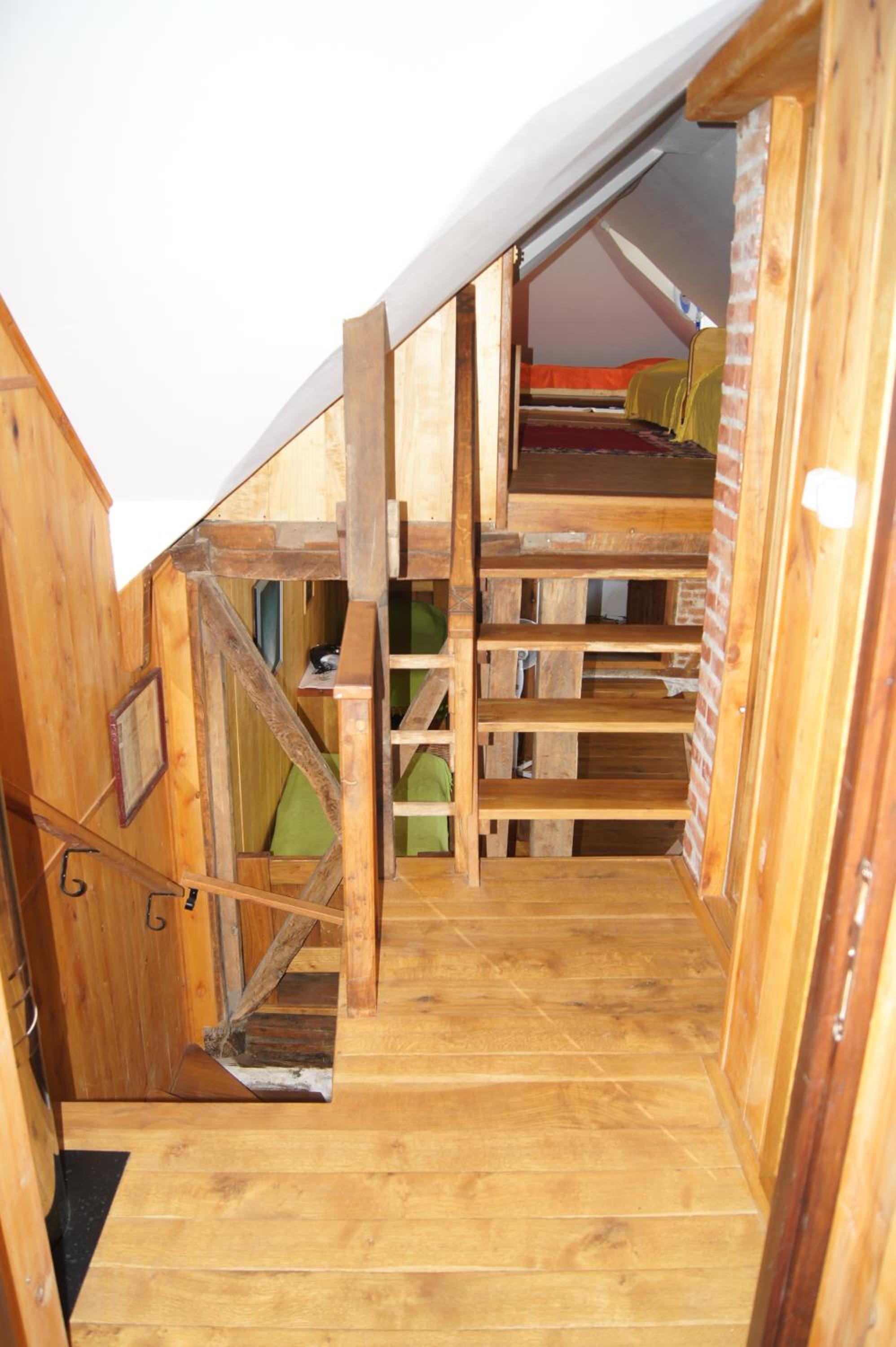 Photo 6