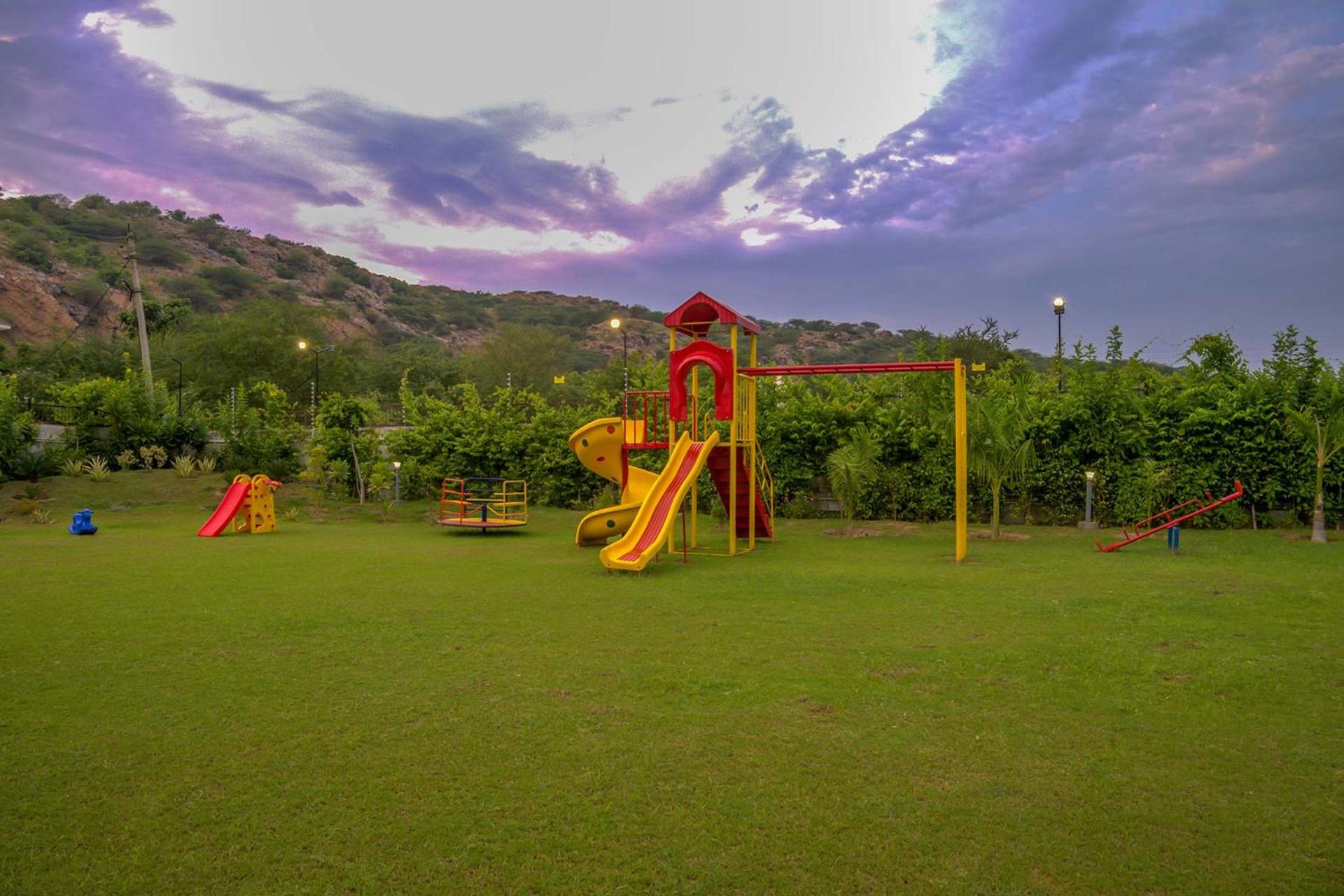 activities & amenities