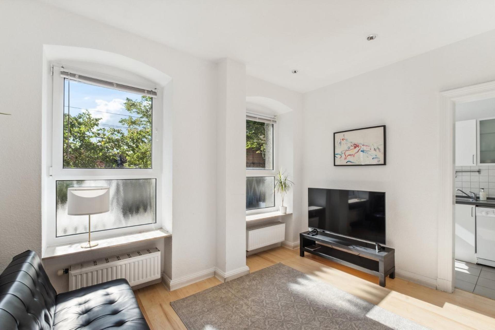 Bright 3-room apartment near Prenzlauer Berg