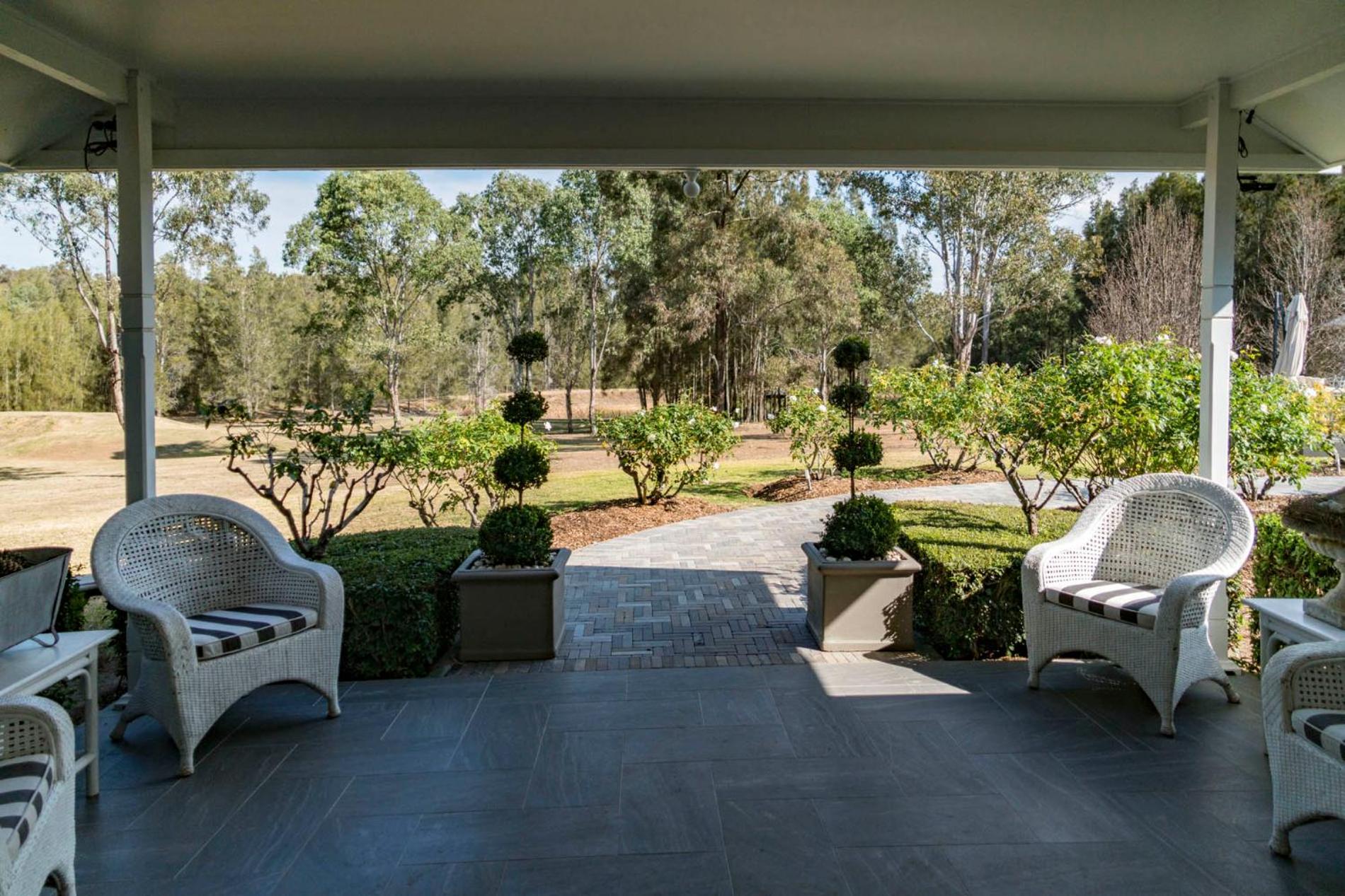 Thistle Hill Guesthouse - walk to many wineries and restaurants