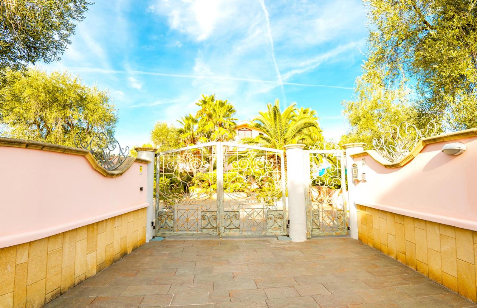 Villa Ulimare Family Residence photo 3