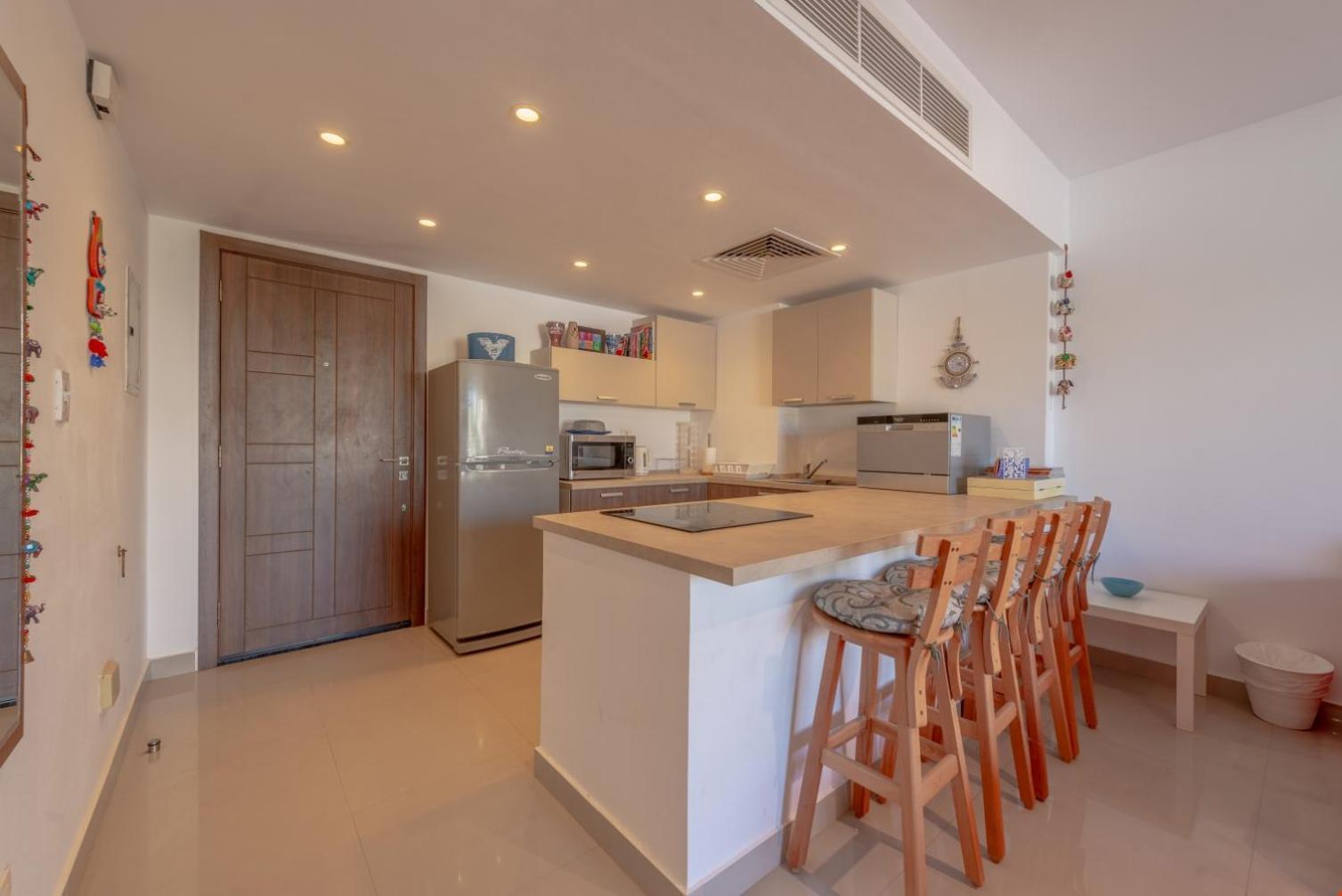 Cozy 2-Bedroom Apartment in G-Cribs, El Gouna. Terrace & Pool view 4