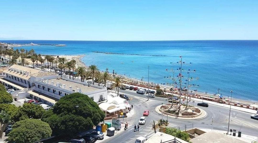 Apartamentos HOLIDAYS BENALBEACH view 5