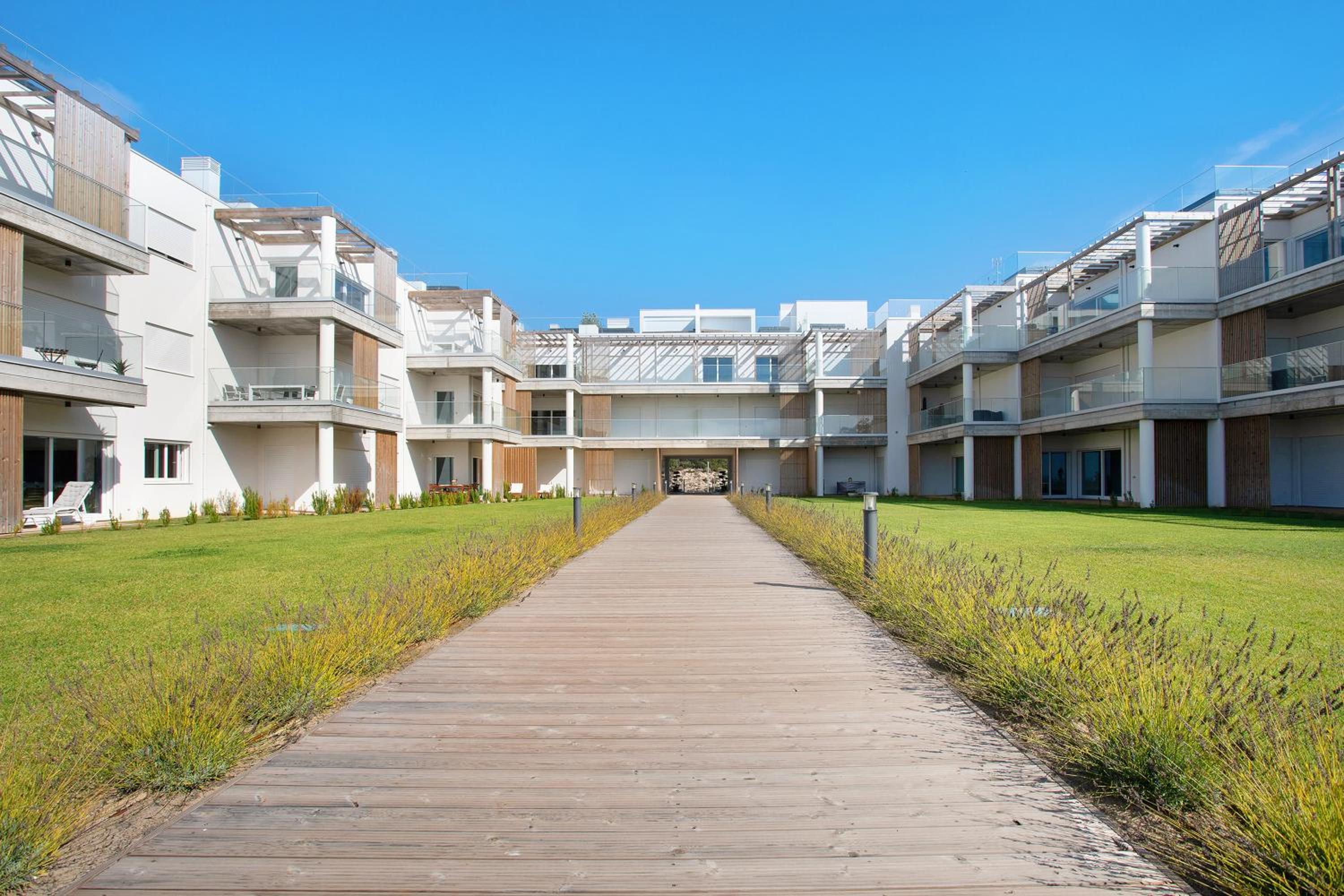 Luxury Boho Style Apartment Nazaré view 5