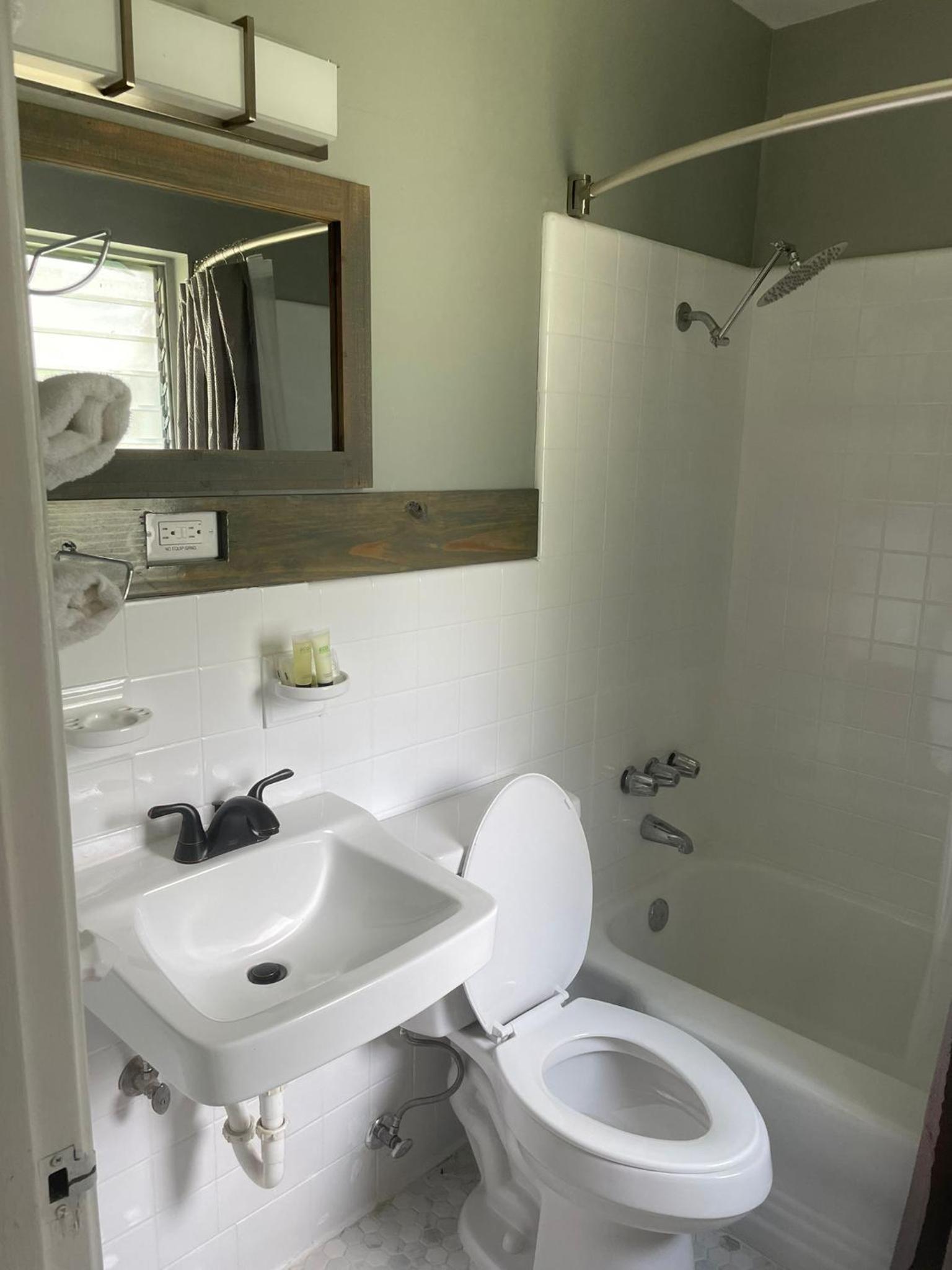 BlueGem Motel - Property Image 90