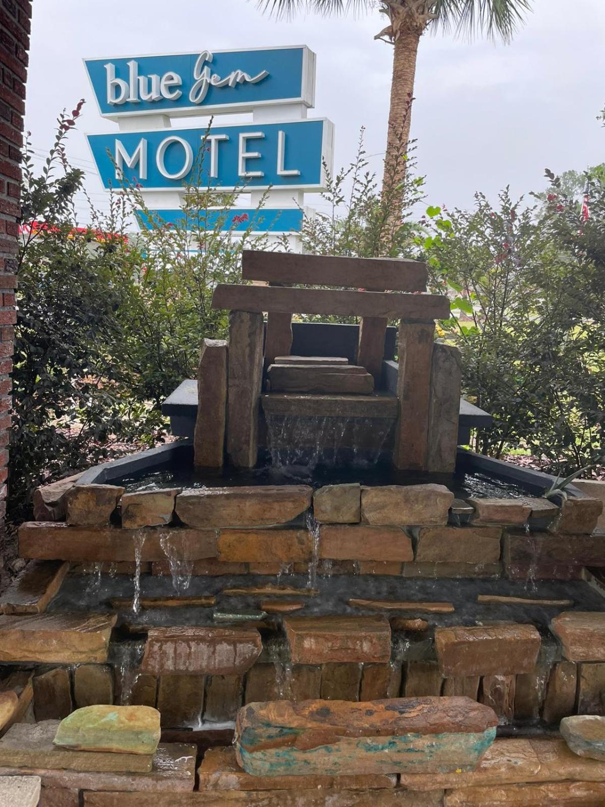 BlueGem Motel - Property Image 6