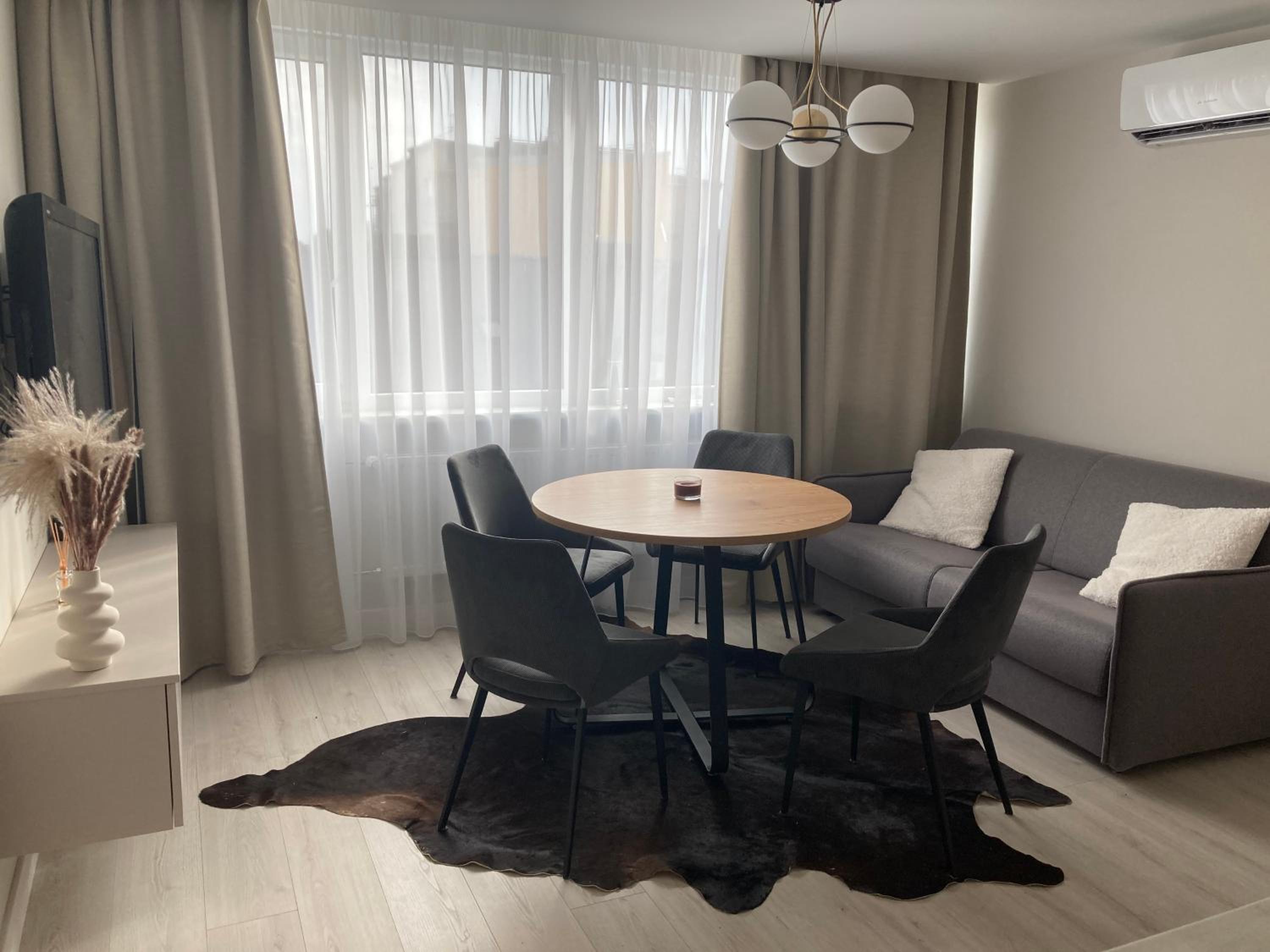 Modern and cozy apartment near the sea view 2