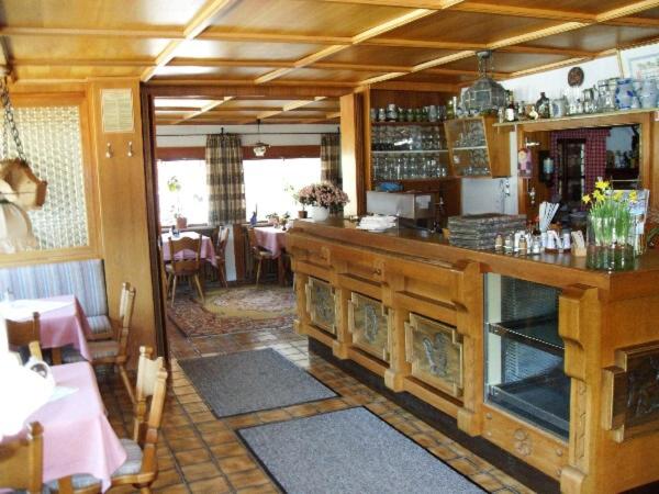 Gasthaus - Pension - Café Dörfl