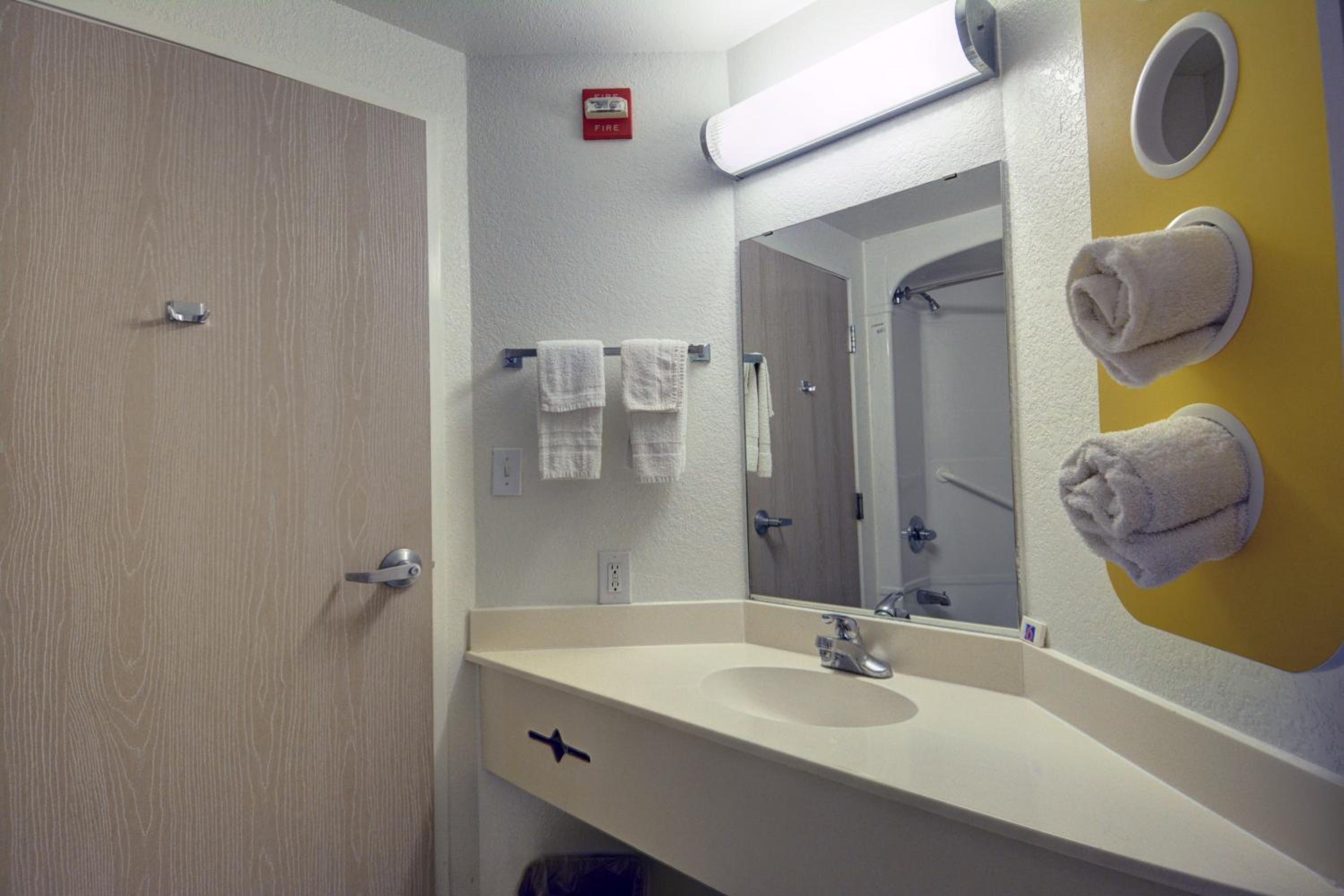 Denison Vacations - Motel 6-Denison, TX - Property Image 5