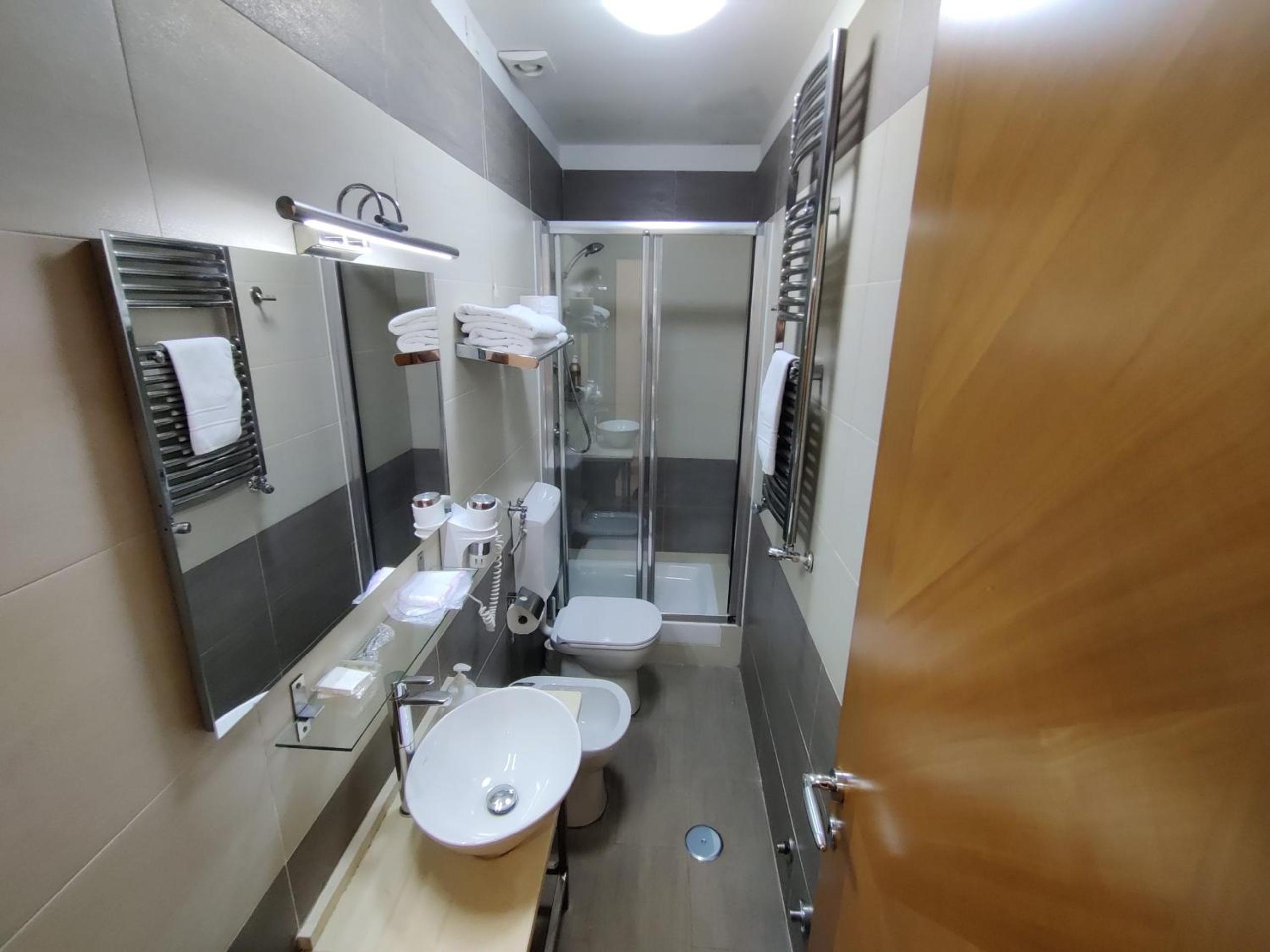 New Joyful Guest House