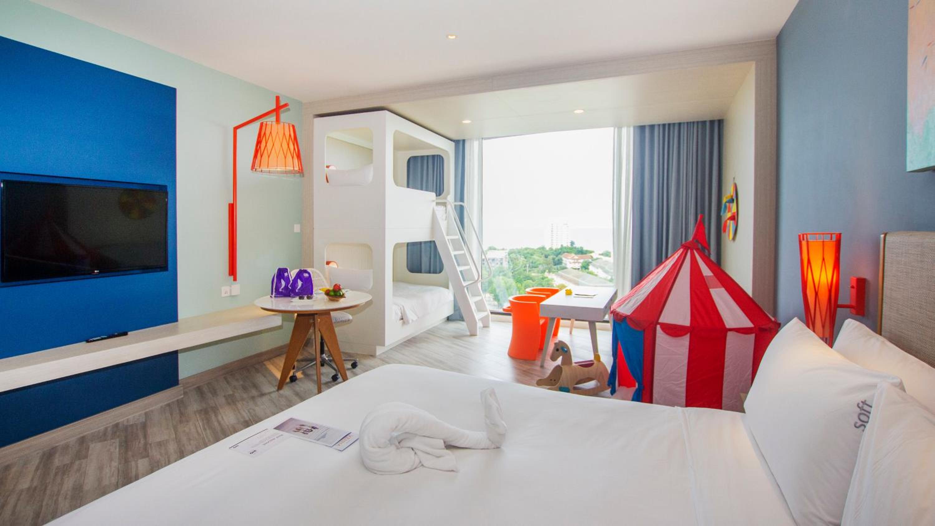Holiday Inn Resort Vana Nava Hua Hin, an IHG Hotel