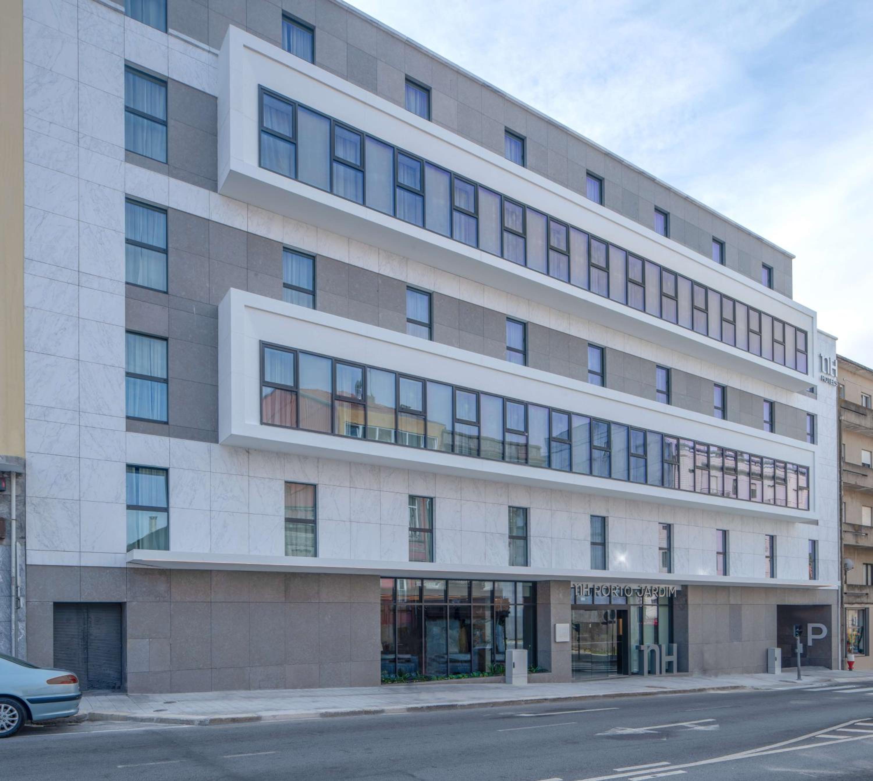 Hotel NH Porto Jardim - Image 1