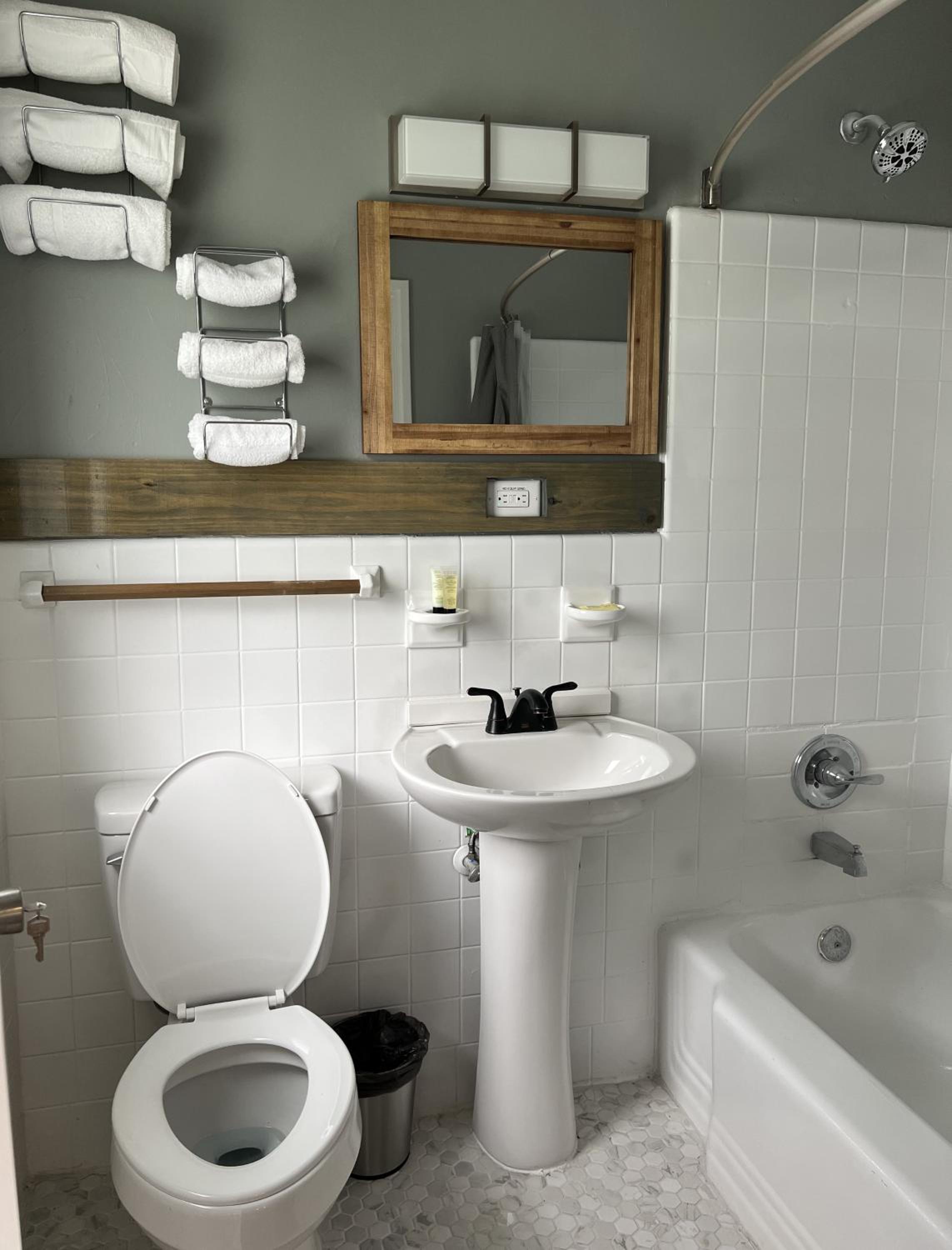 BlueGem Motel - Property Image 92