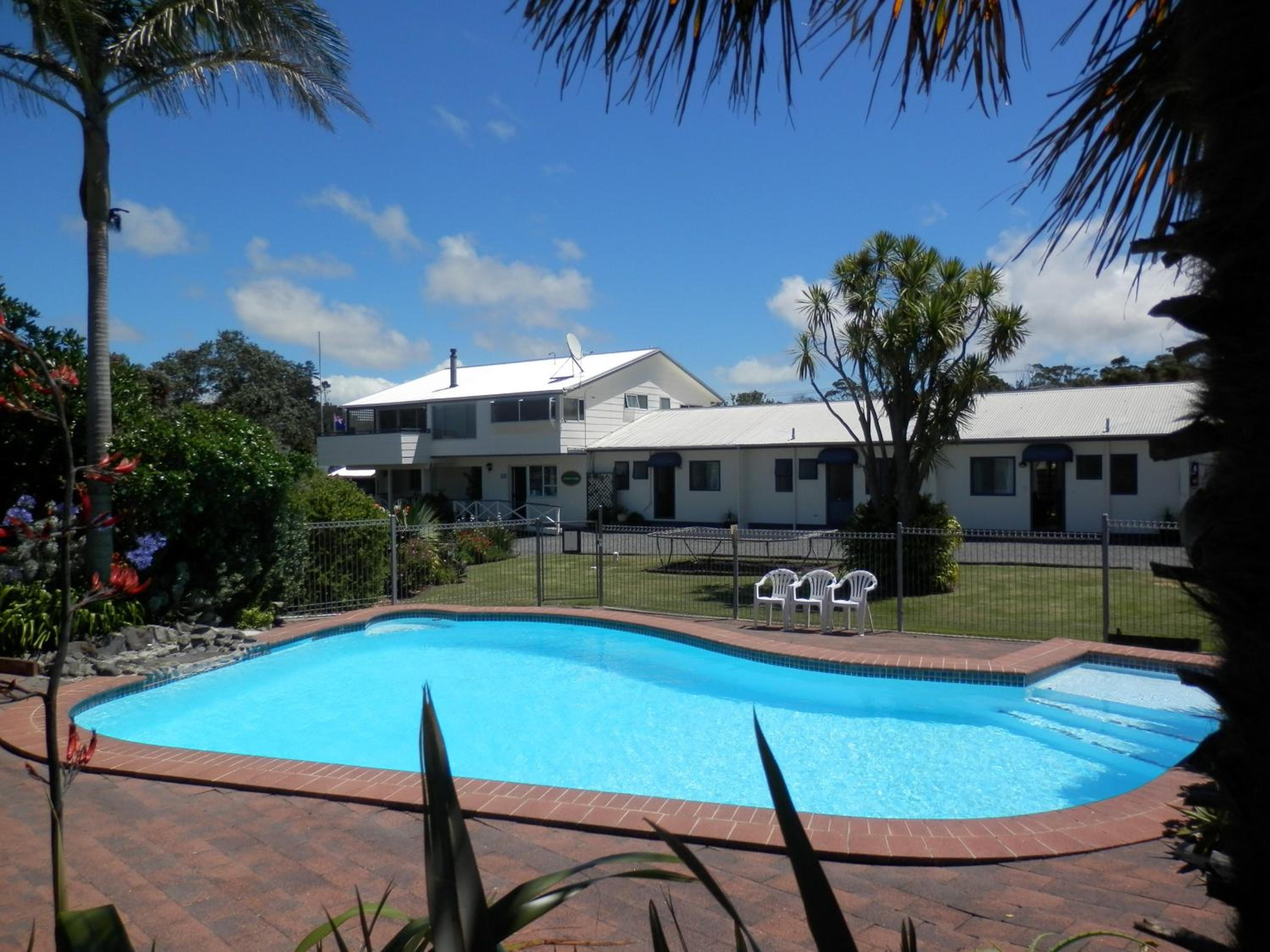 Pukenui Lodge Motel