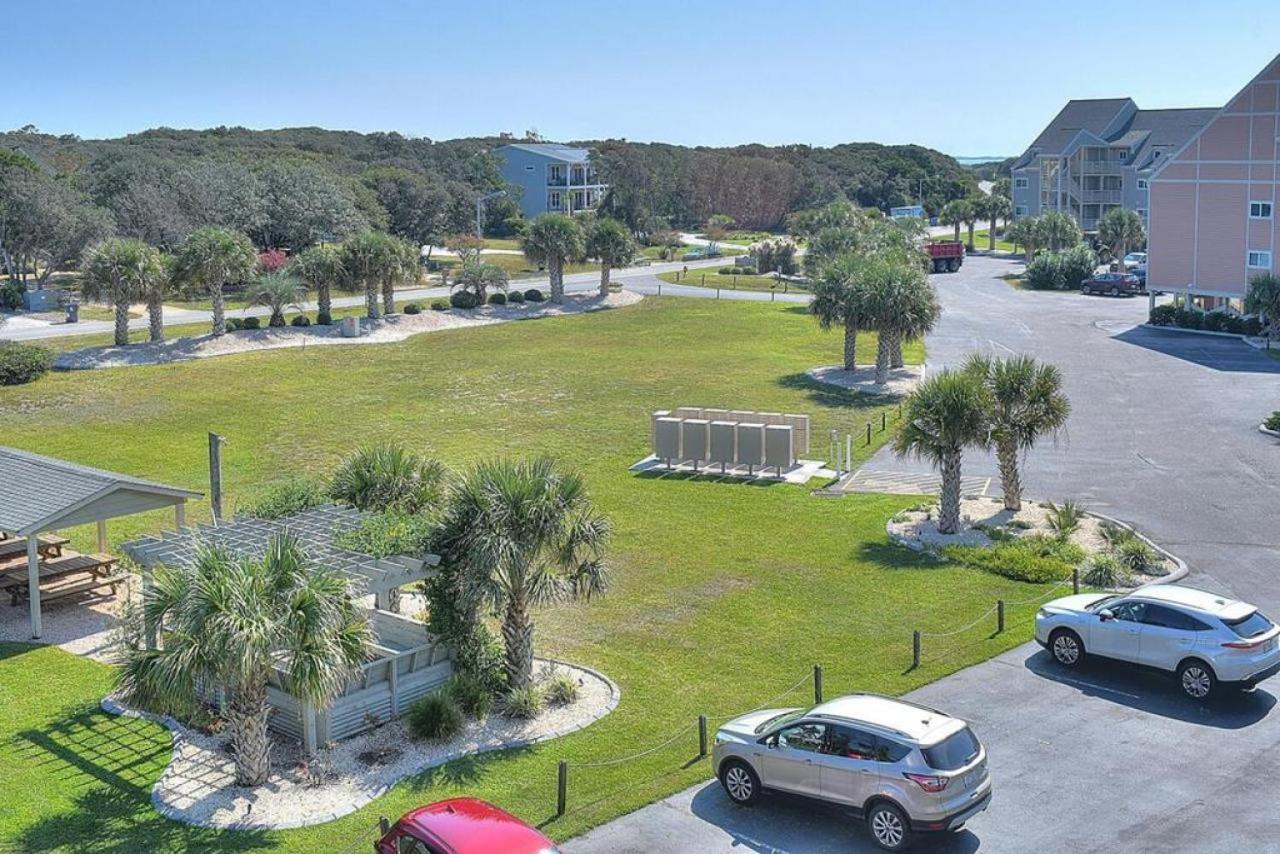 Oak Island Beach Villa 1609 - The Captain's Perch view 3