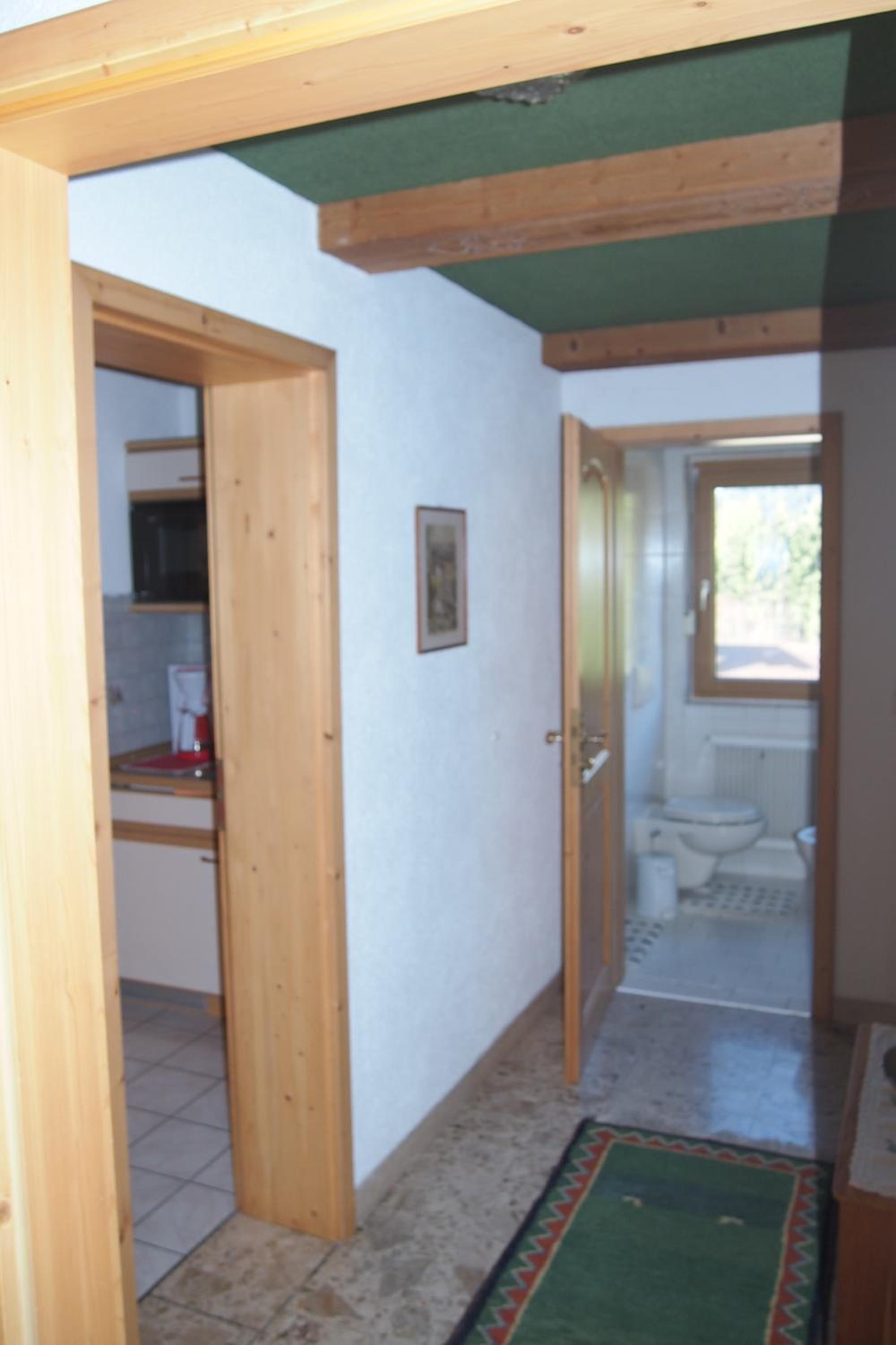 Photo 33