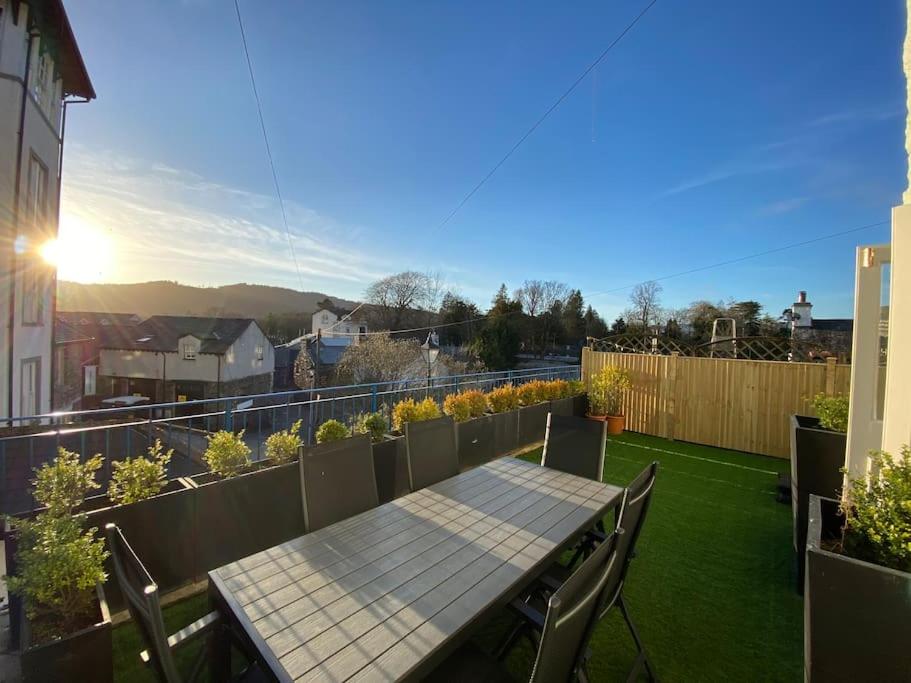 Bank Chambers in Bowness with Hot Tub and Lake Access view 2