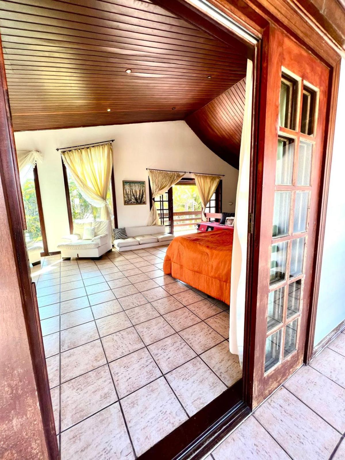 Casa com piscina no Acapulco, Guarujá SP 3