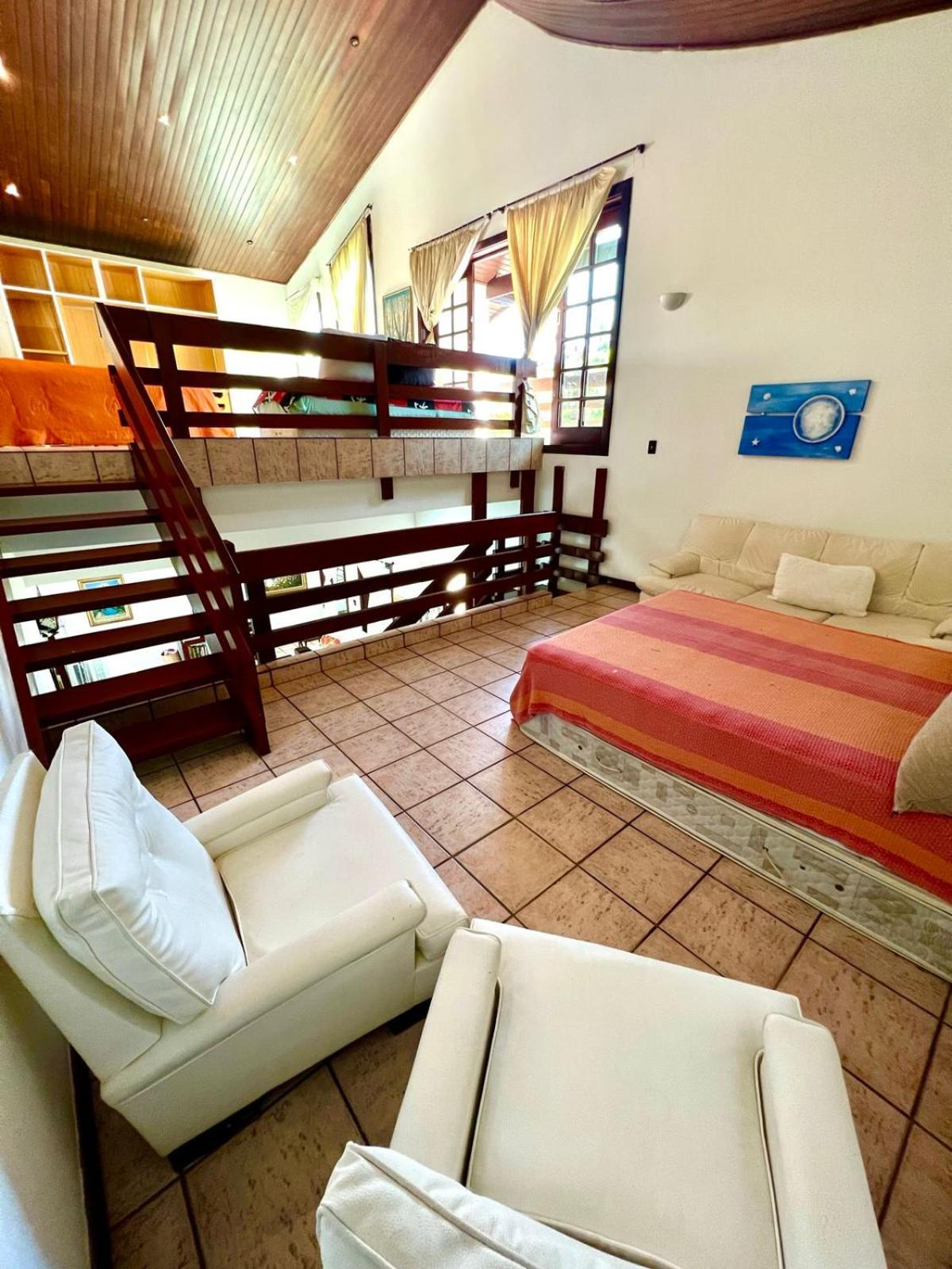 Casa com piscina no Acapulco, Guarujá SP 3