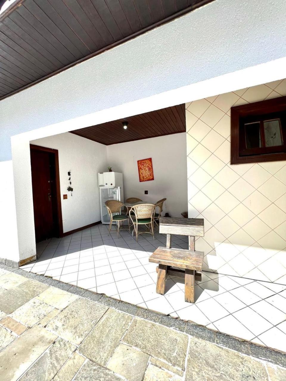 Casa com piscina no Acapulco, Guarujá SP 3