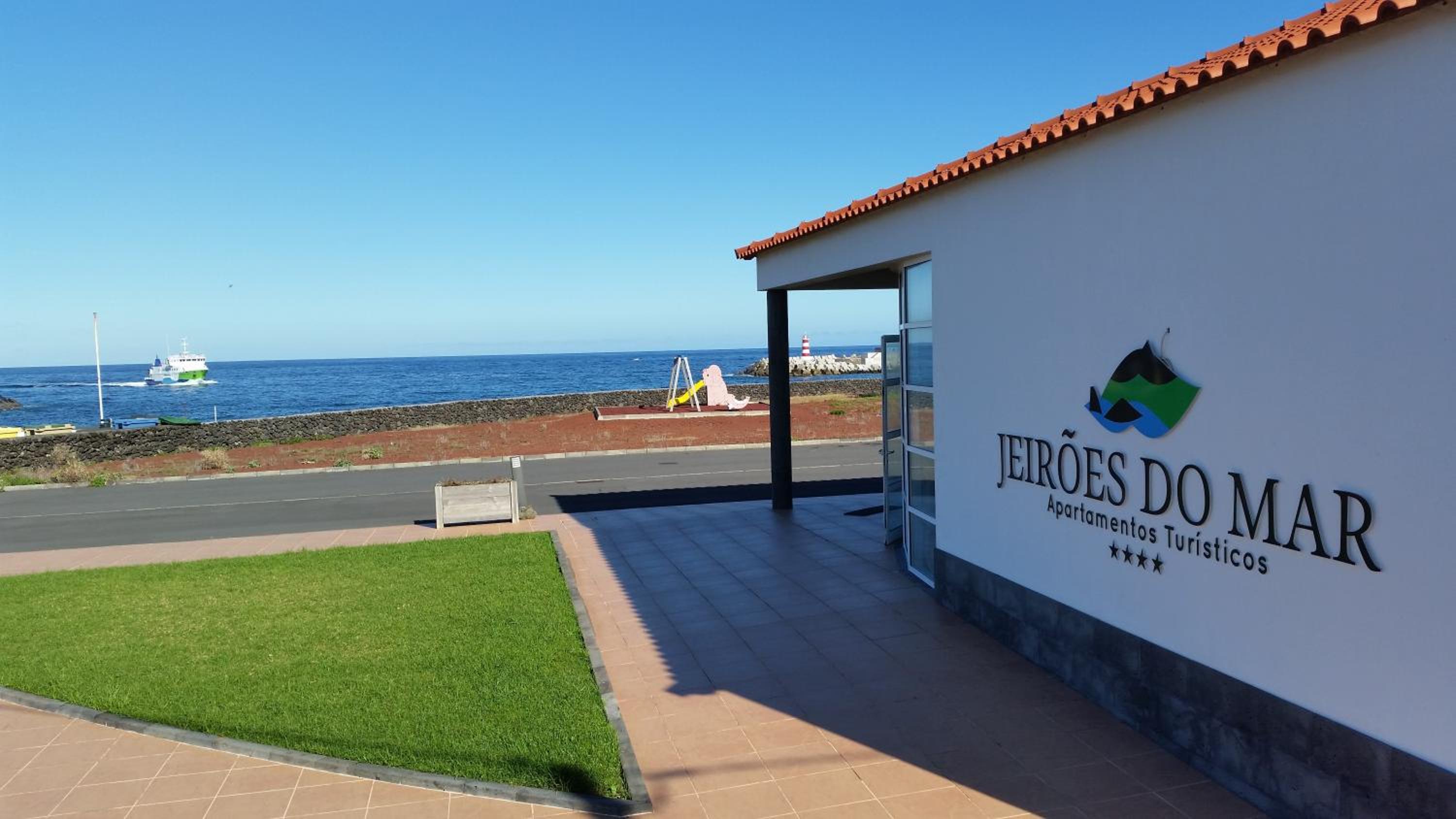 Jeiroes Do Mar view 2