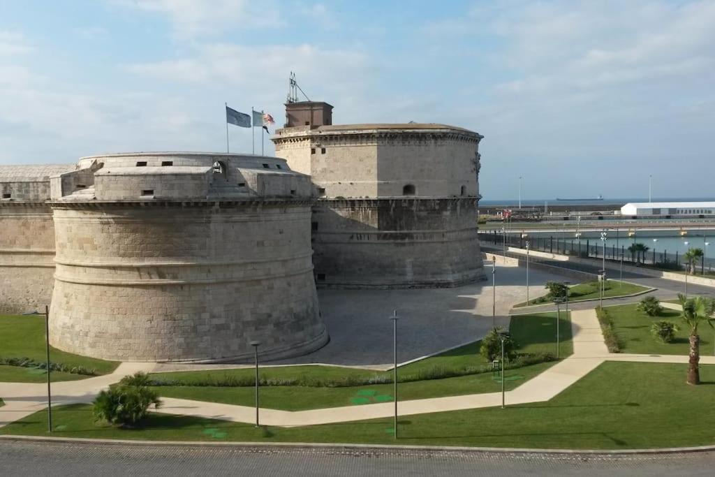 Little America House Borgata Aurelia Civitavecchia