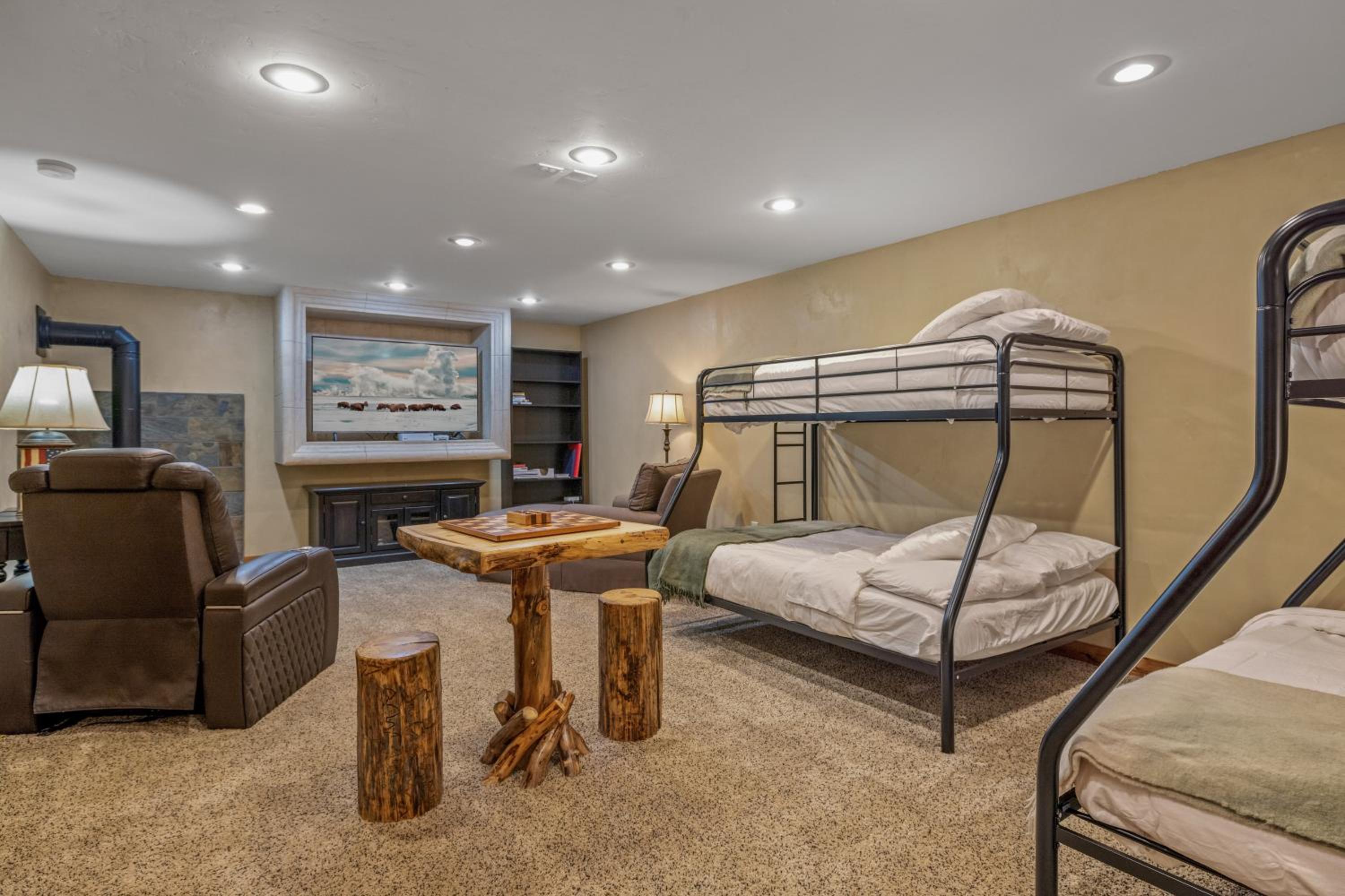 Liberty Lodge by KABINO Hot Tub Air Hockey 3 Living Rooms 7 bedrooms Boat Launch Reservoir ATV Snowmobile Trails WiFi view 5