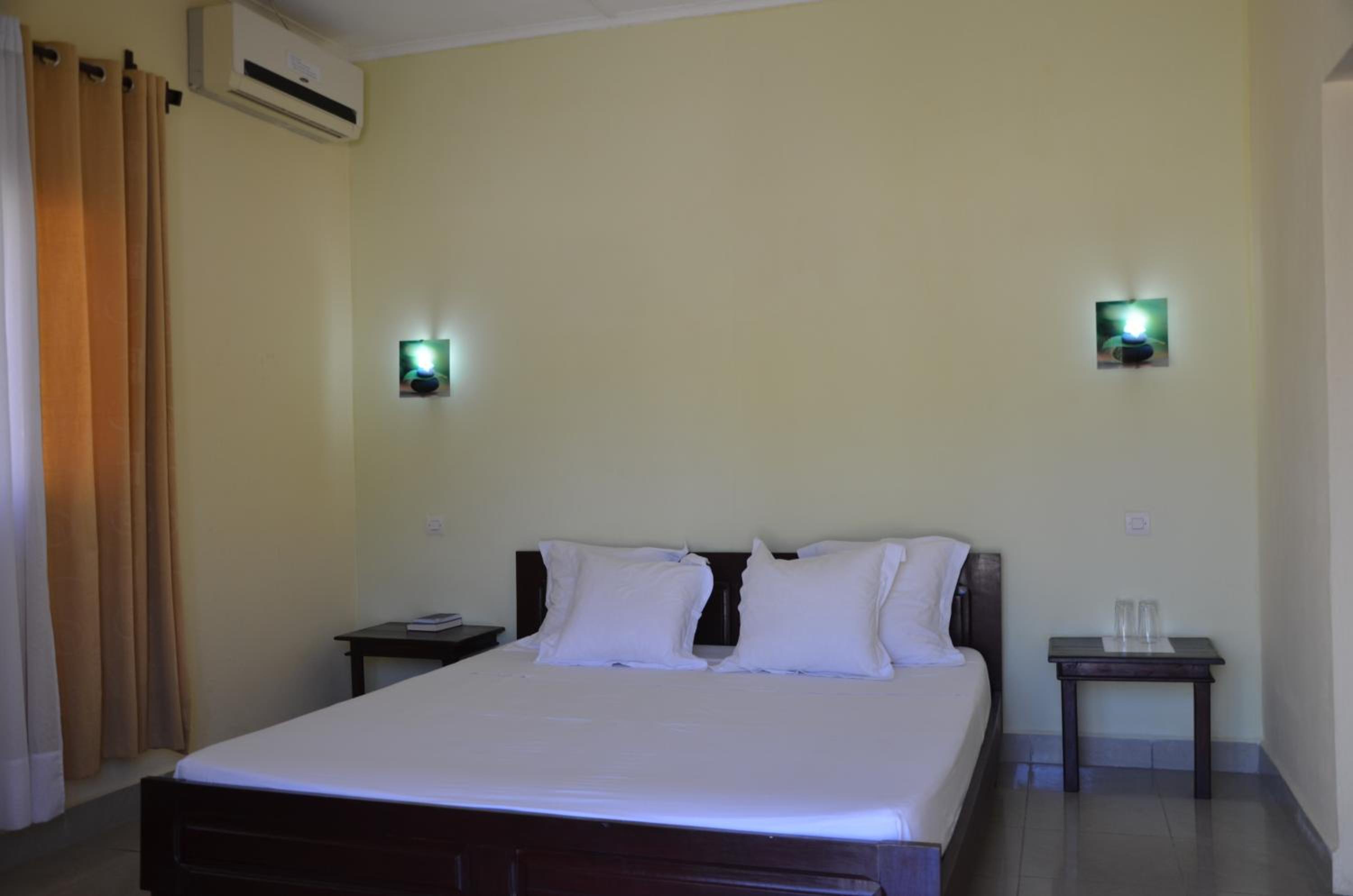 SAARA HOTEL
