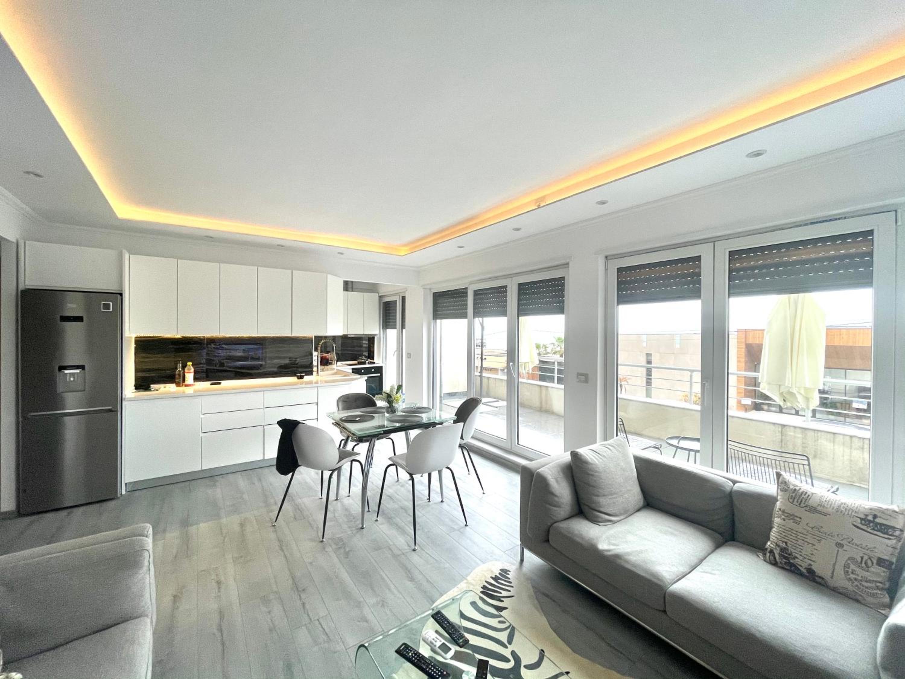 Durres Currila RELAX Beach Lifestyle