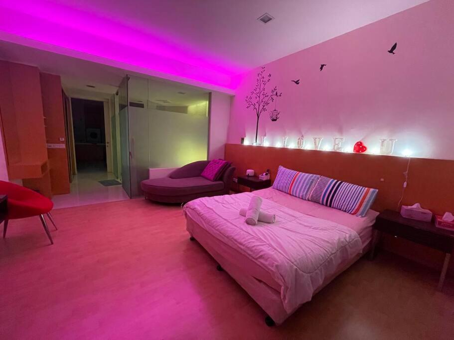 Romantic Suite with Private Jacuzzi 176