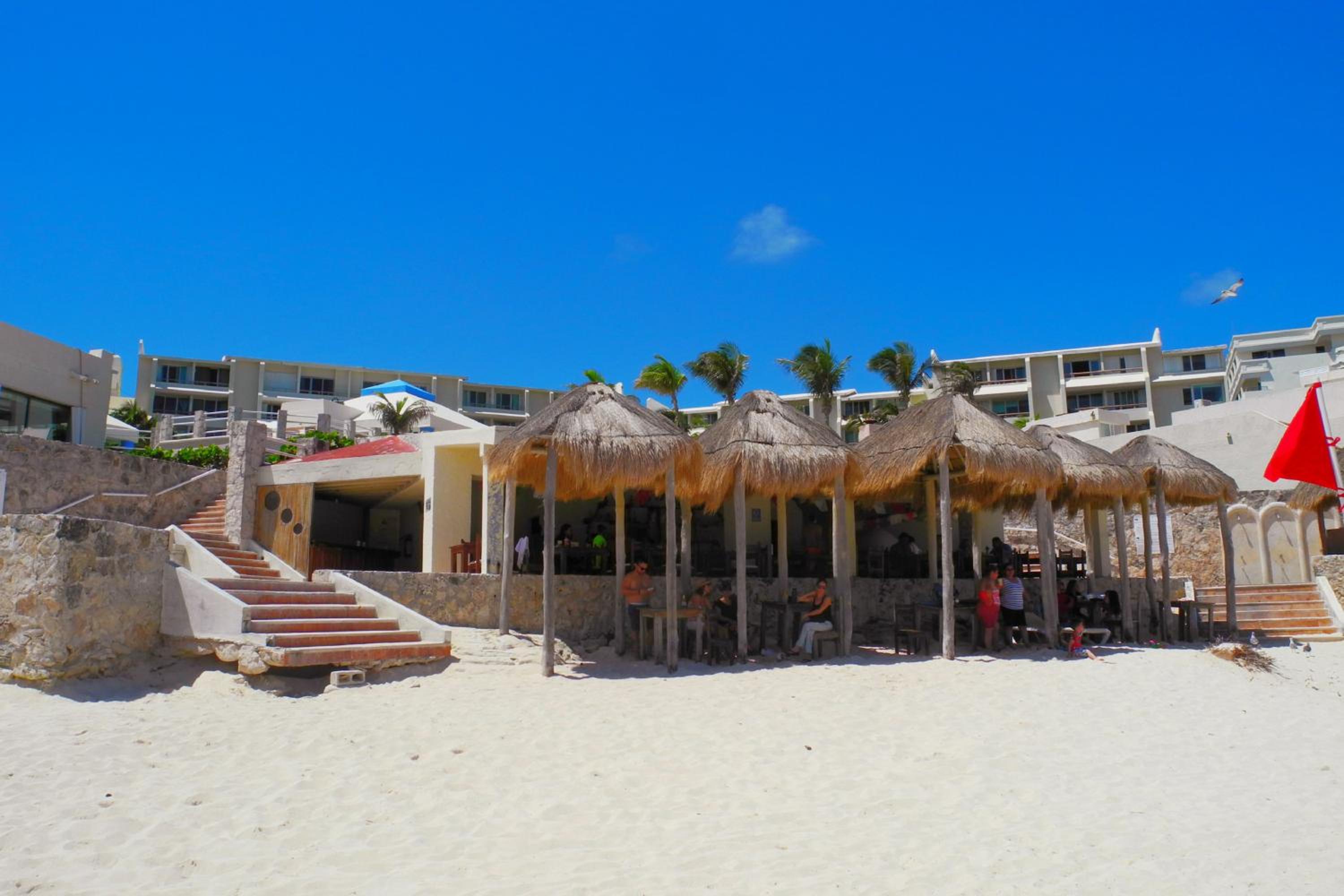 Beach, fun & relax at the Hotel Zone in Cancun