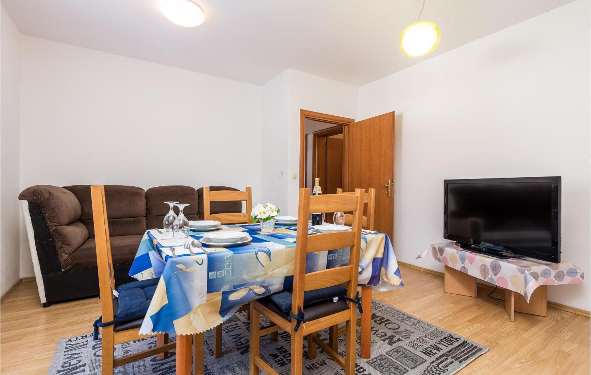 2 Bedroom Awesome Apartment In Rijeka view 5