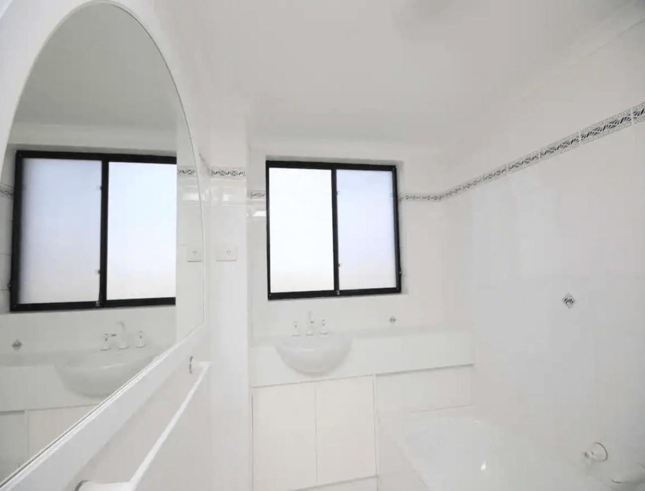 Hi Surf Unit 2, 92 Head Street, Forster
