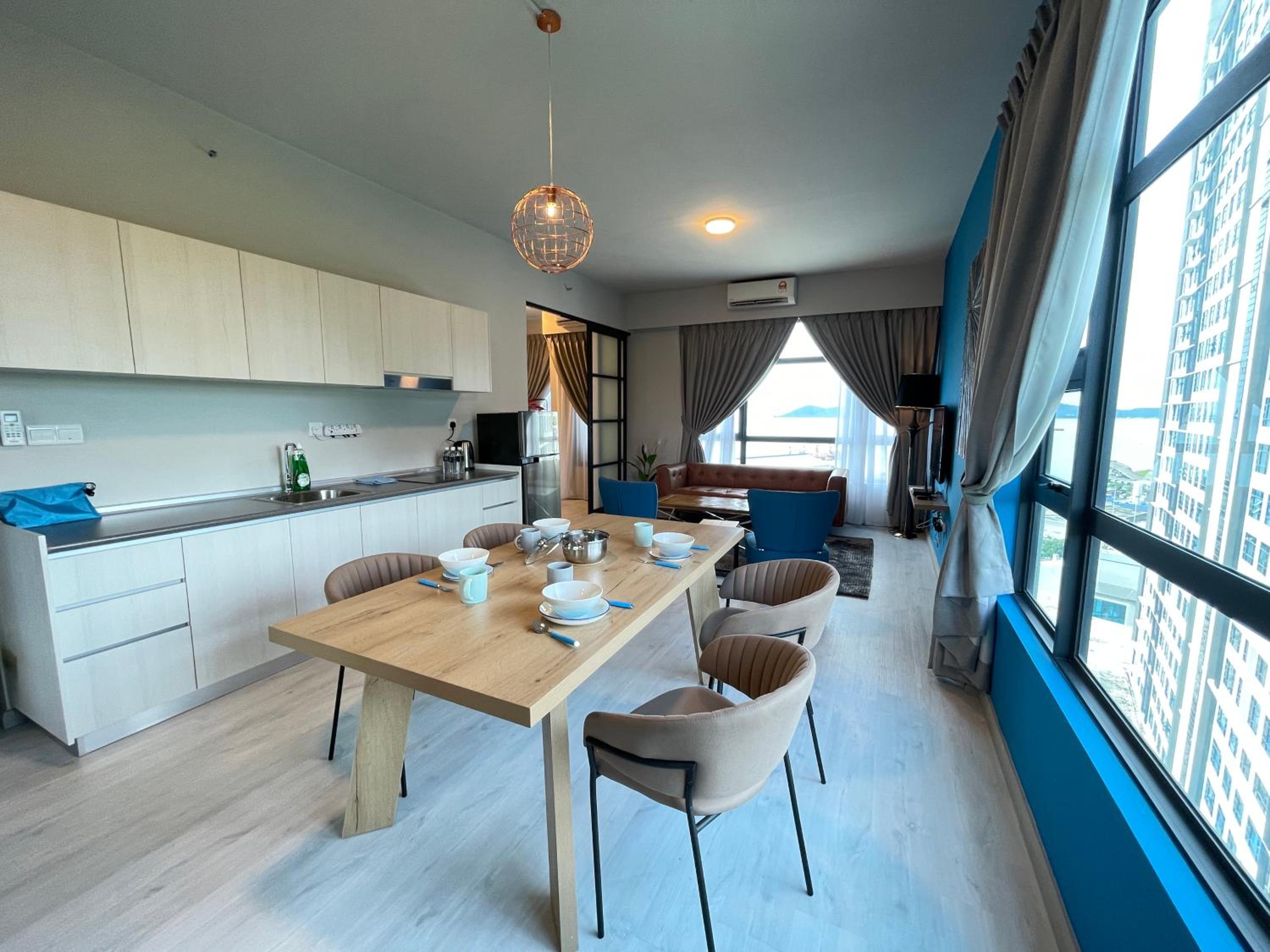 SEAVIEW LUXURY CONDO HOMESTAY 2Bed 2bath Jesselton Quay by R2 Residence photo 3