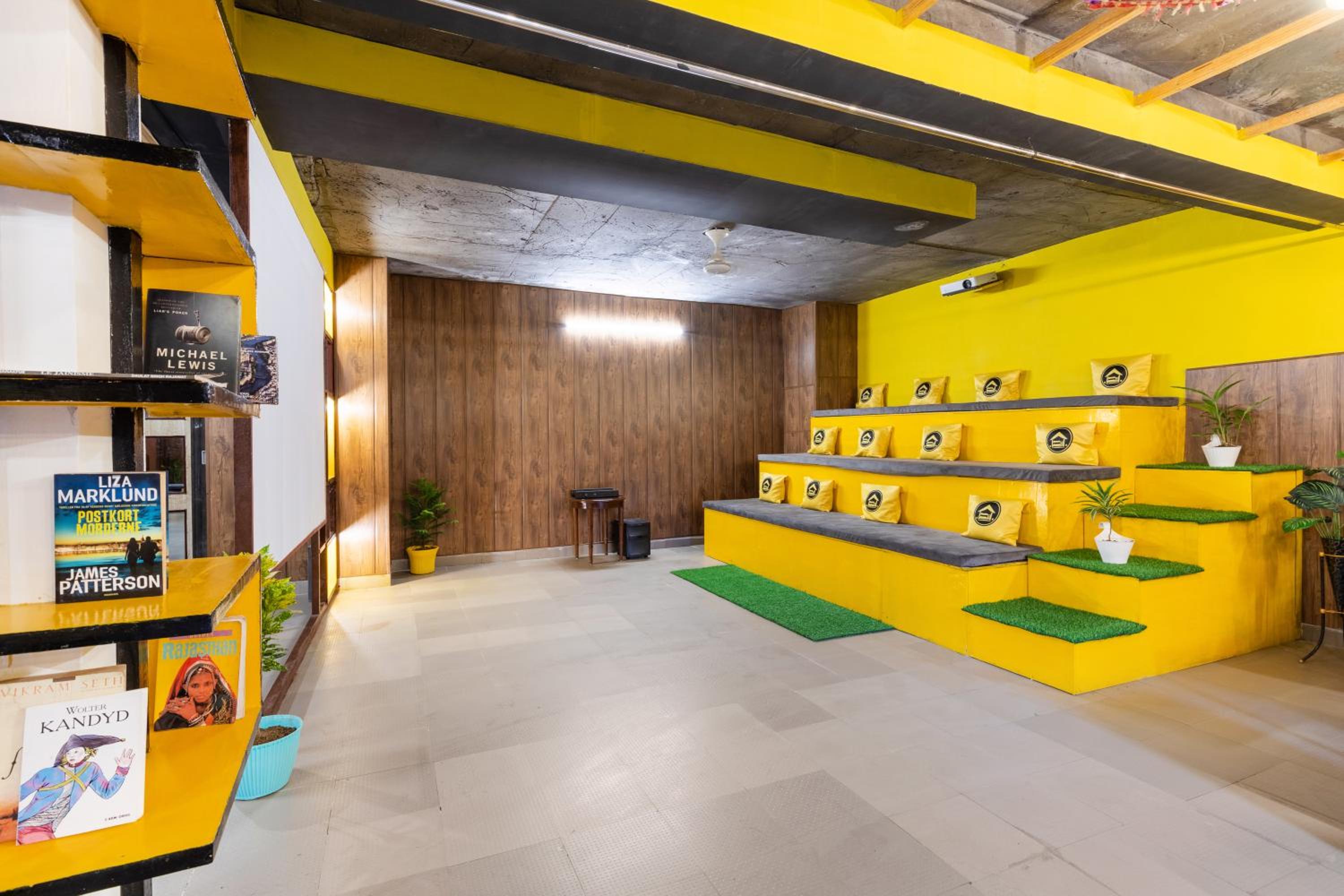 The Hosteller Agra