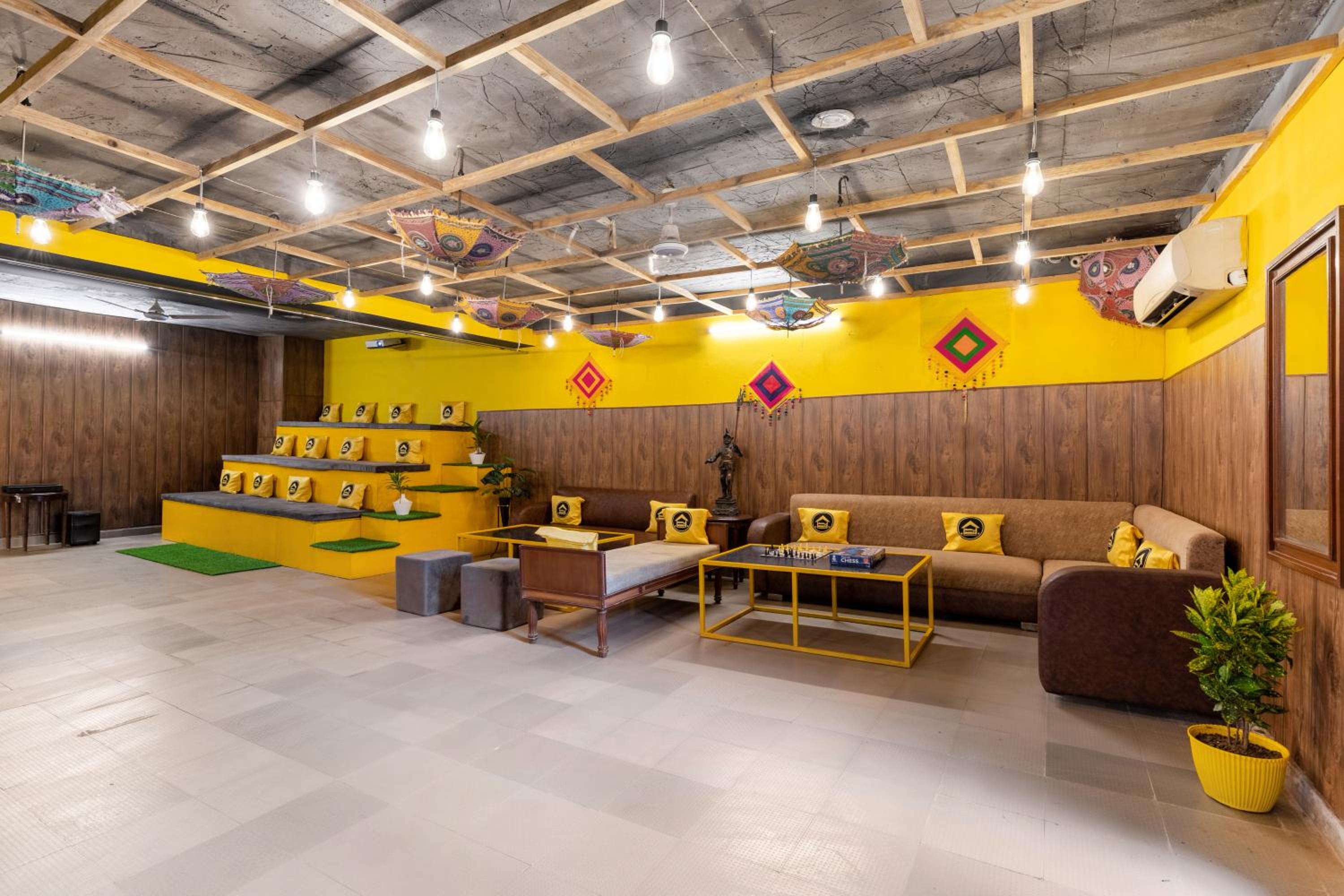 The Hosteller Agra