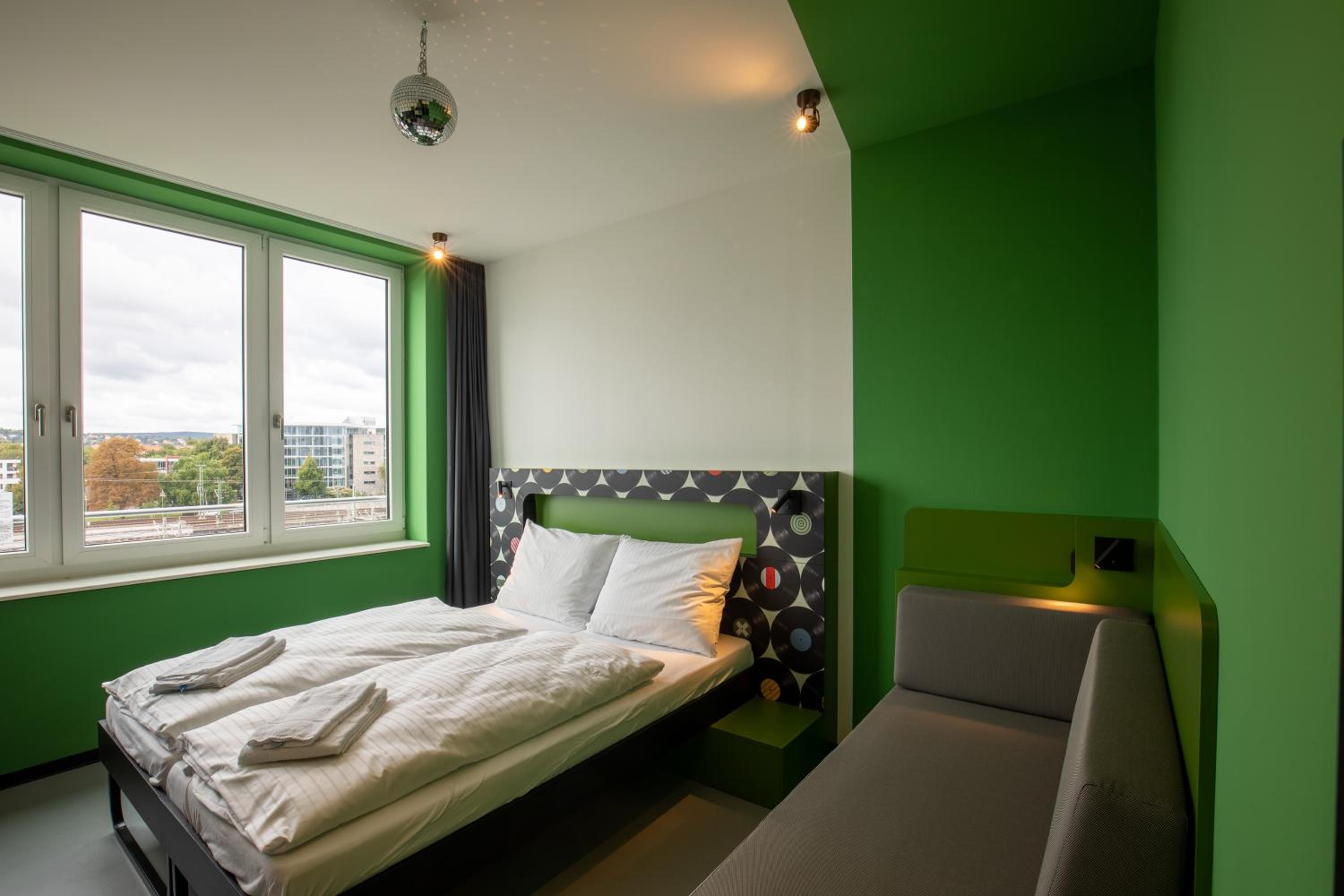 Dresden Vacations - MEININGER Hotel Dresden Zentrum - Property Image 12