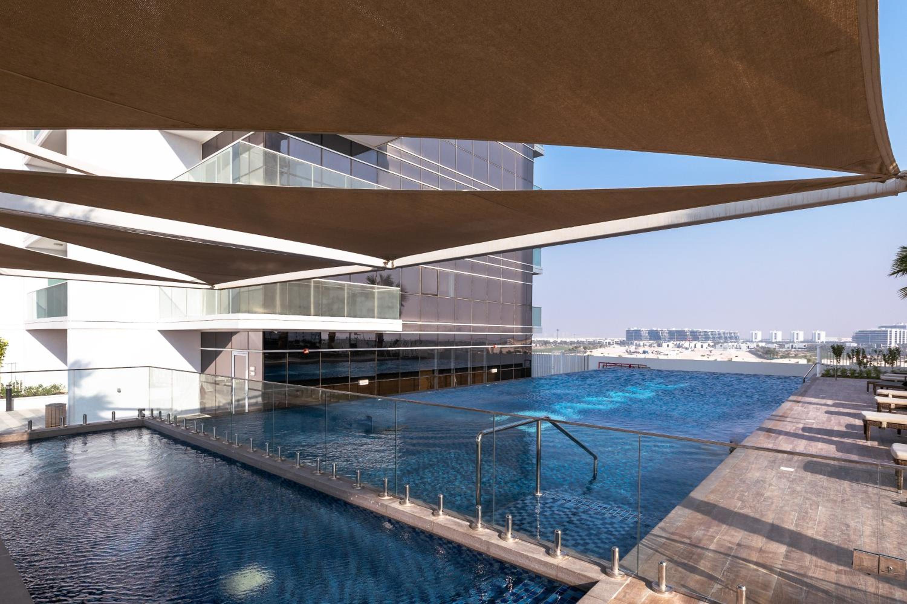 Welcoming Studio in Damac Hills Carson B