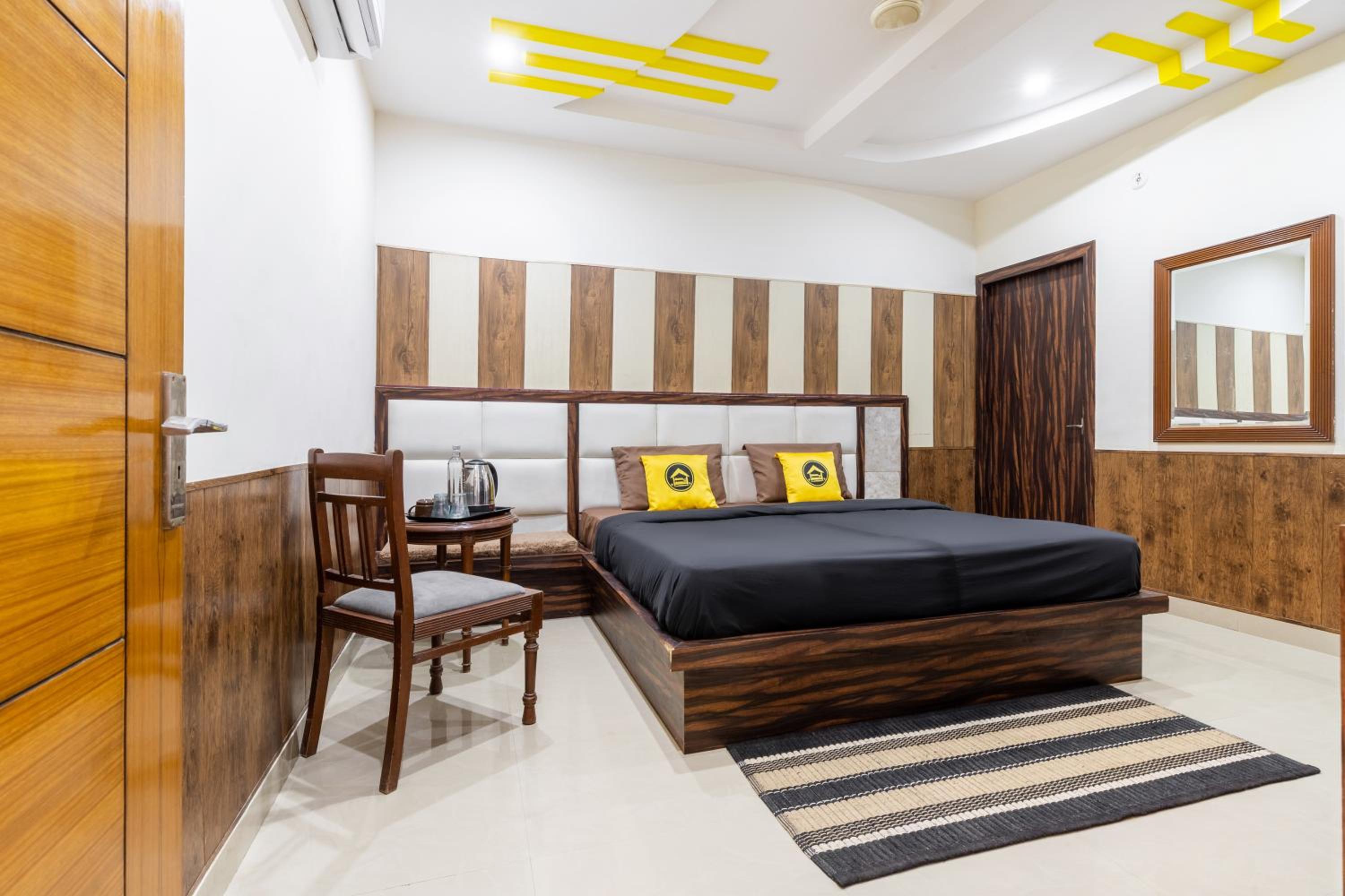 The Hosteller Agra