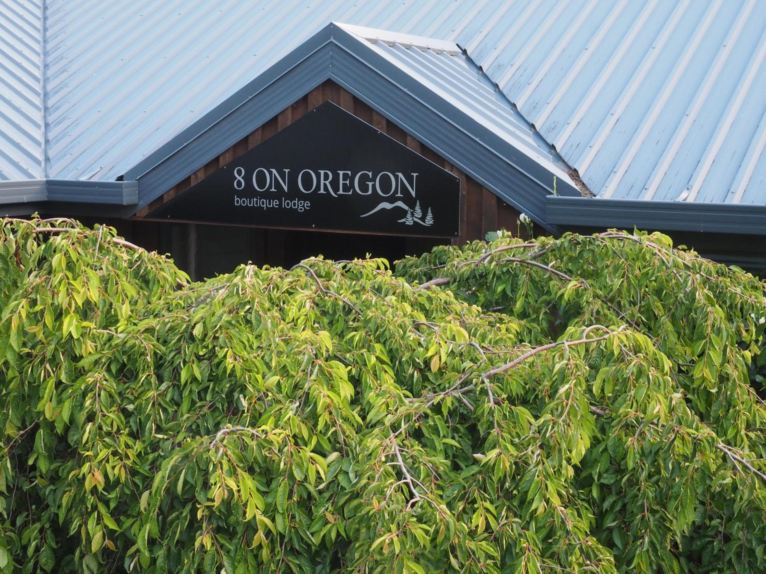8 on Oregon Boutique Lodge