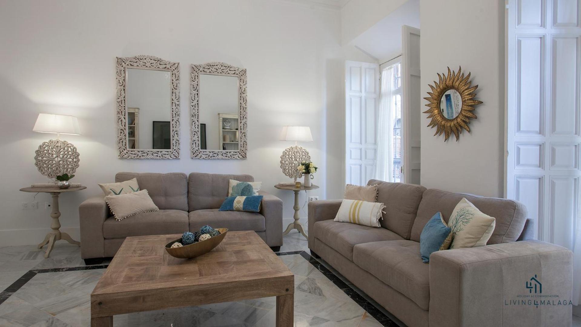 Living4Malaga Aduana Presidential