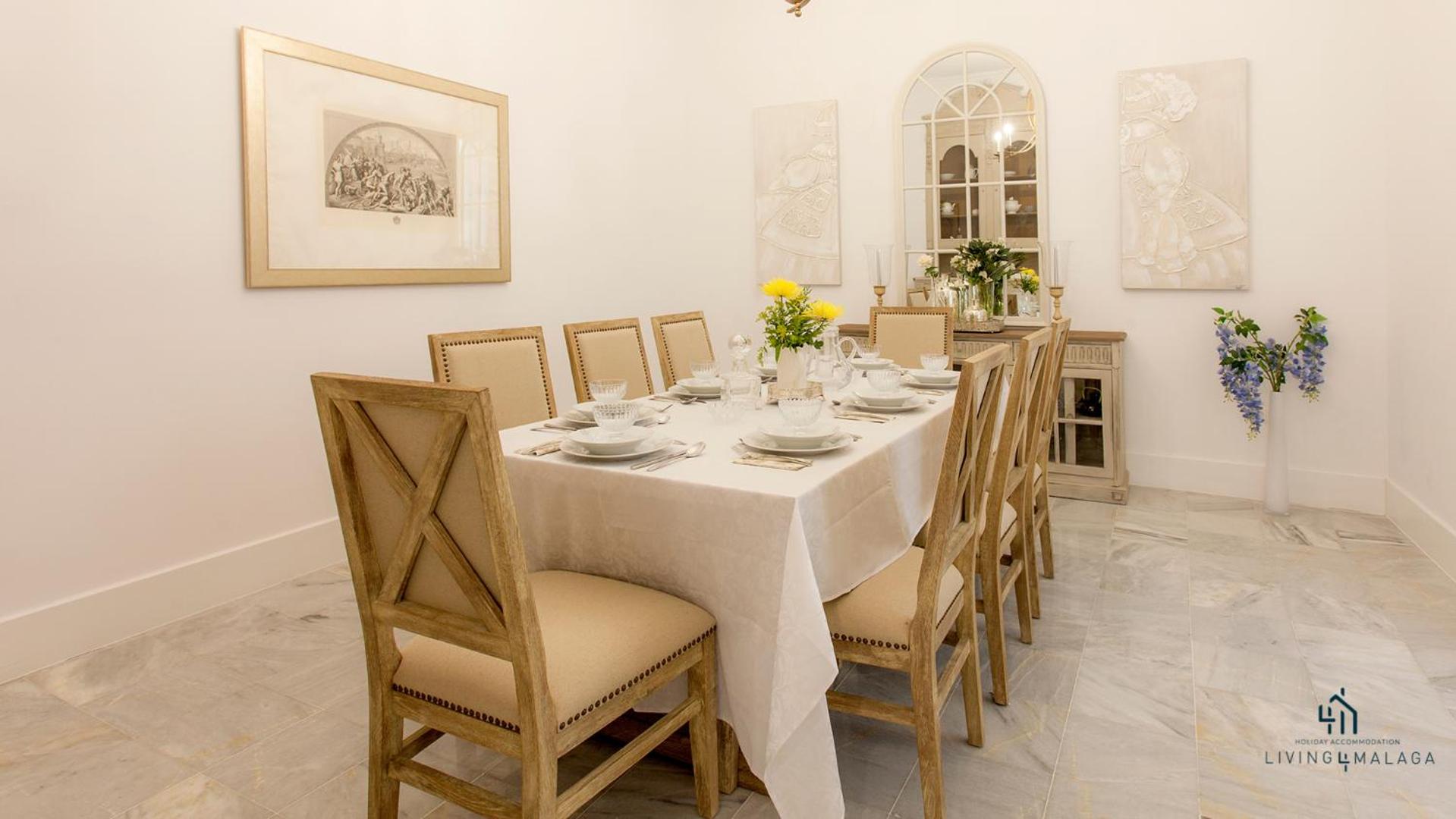 Living4Malaga Aduana Presidential