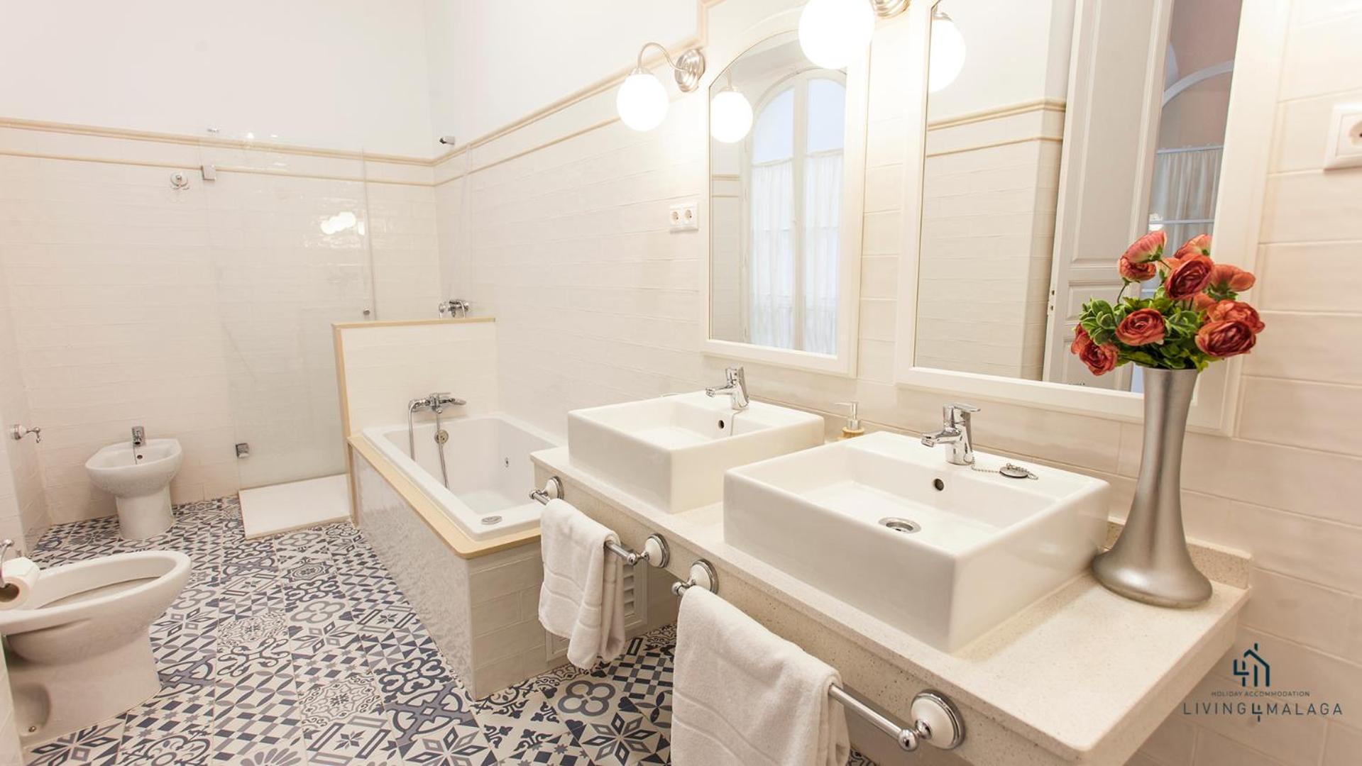 Living4Malaga Aduana Presidential
