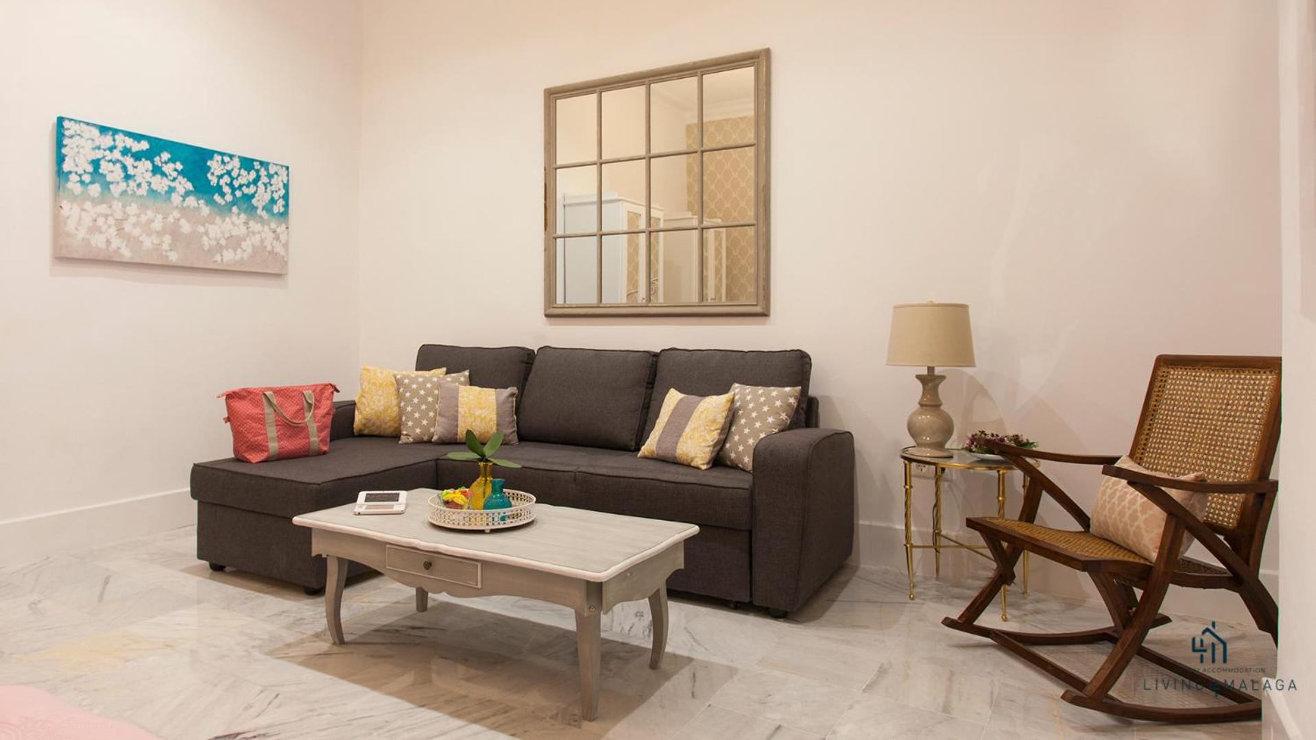 Living4Malaga Aduana Presidential