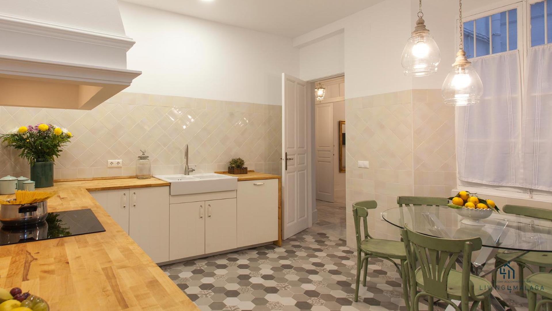 Living4Malaga Aduana Presidential