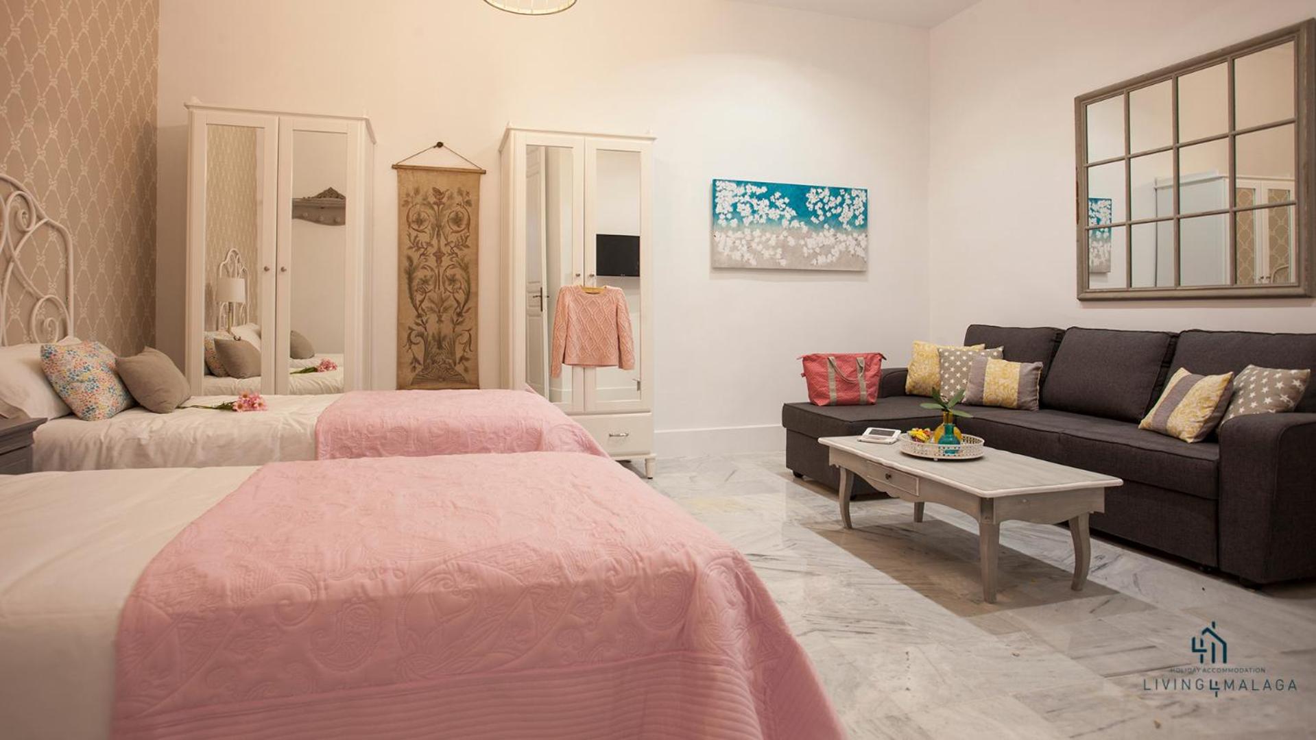 Living4Malaga Aduana Presidential